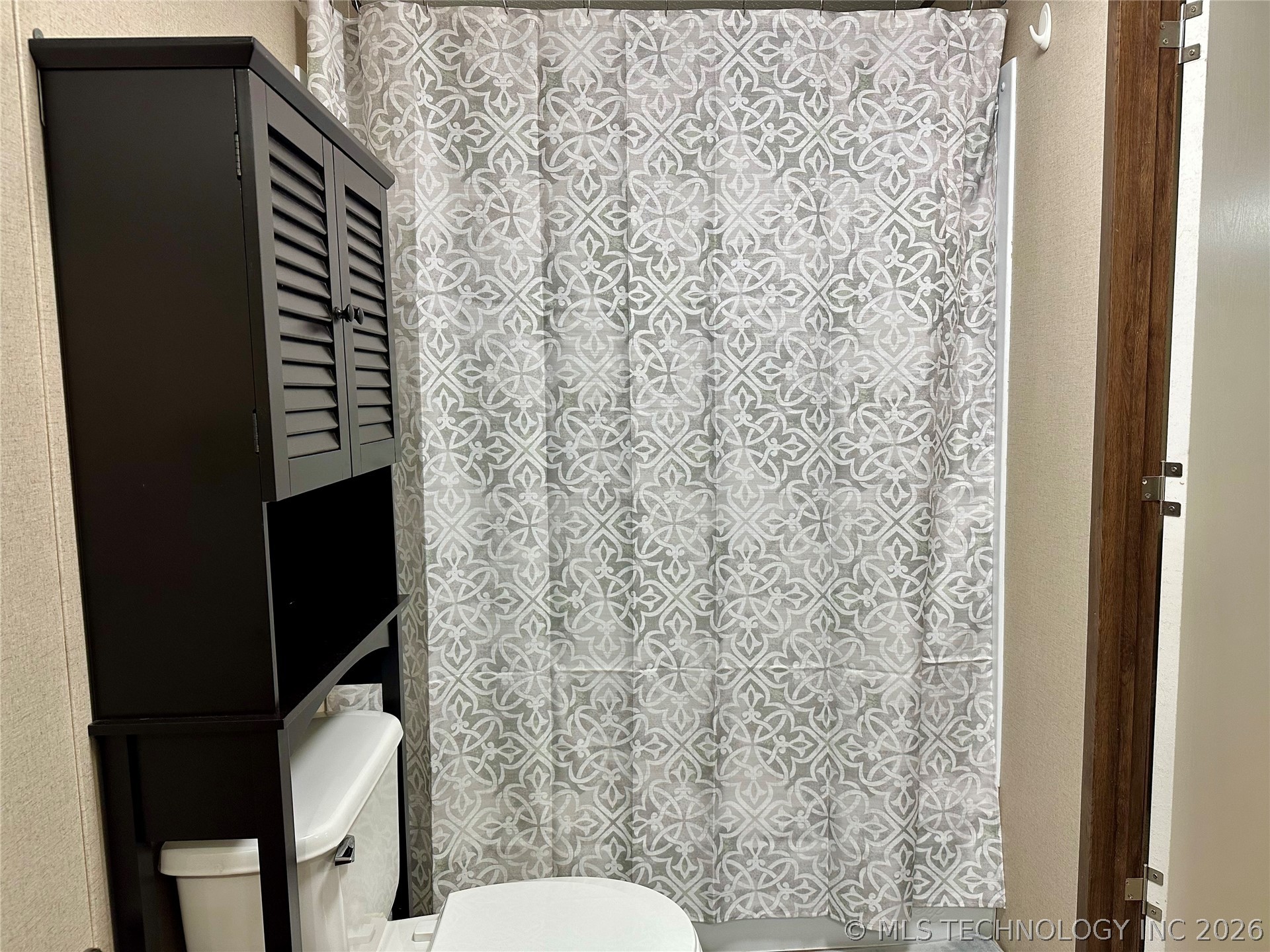 506 Northwest Drive Property Photo 10