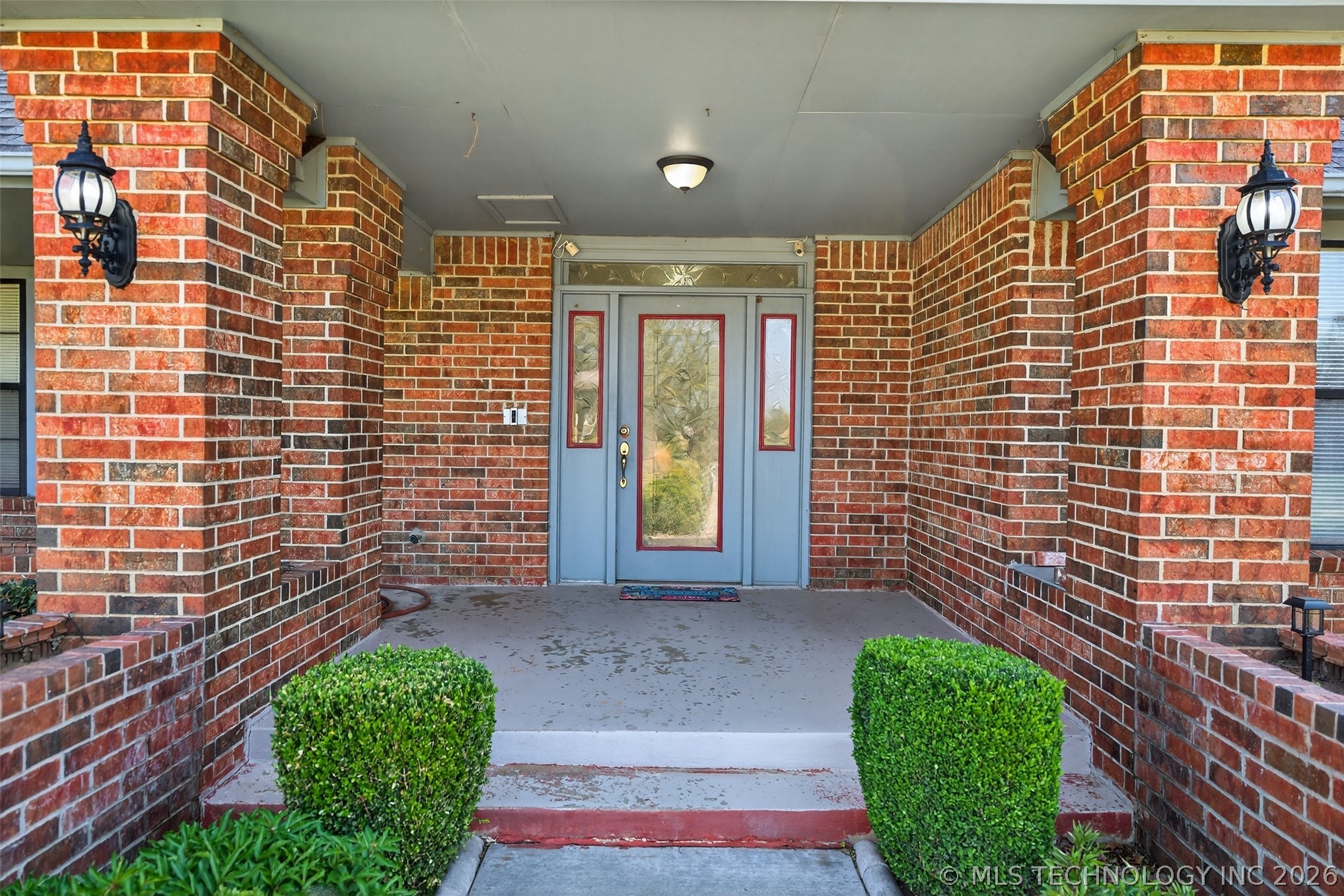 1606 Ne Oakridge Drive Property Photo 8