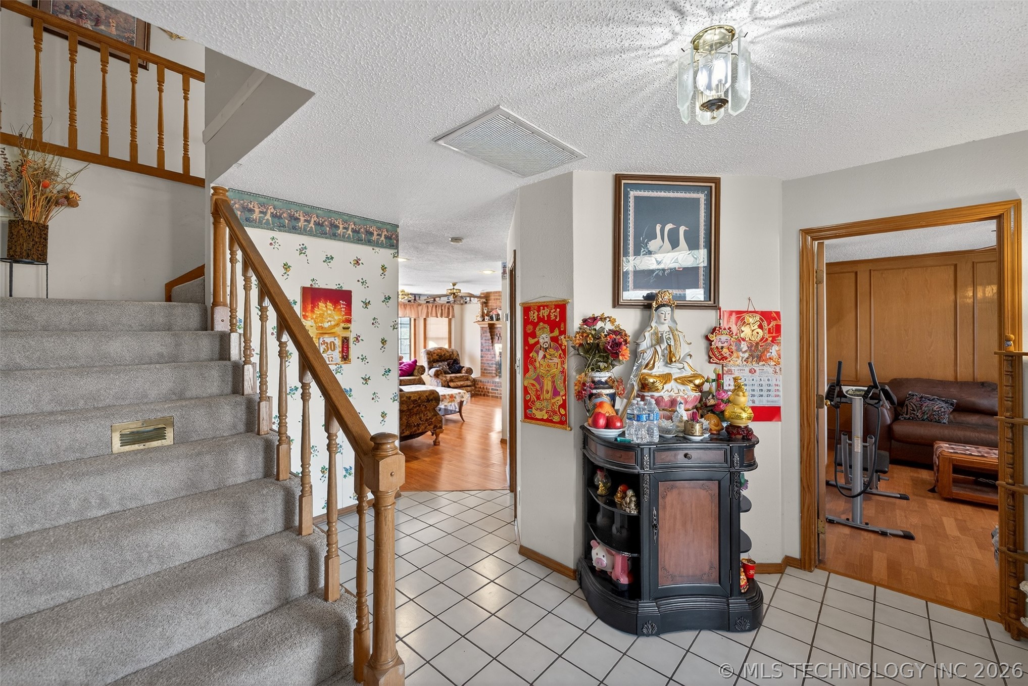 1606 Ne Oakridge Drive Property Photo 10