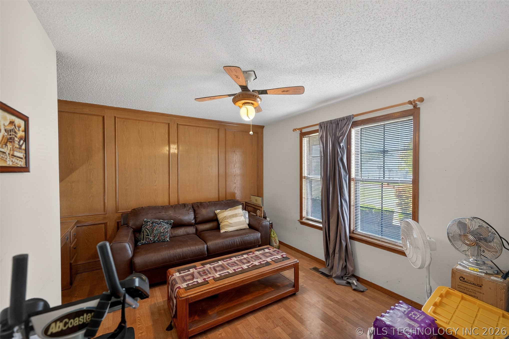1606 Ne Oakridge Drive Property Photo 14