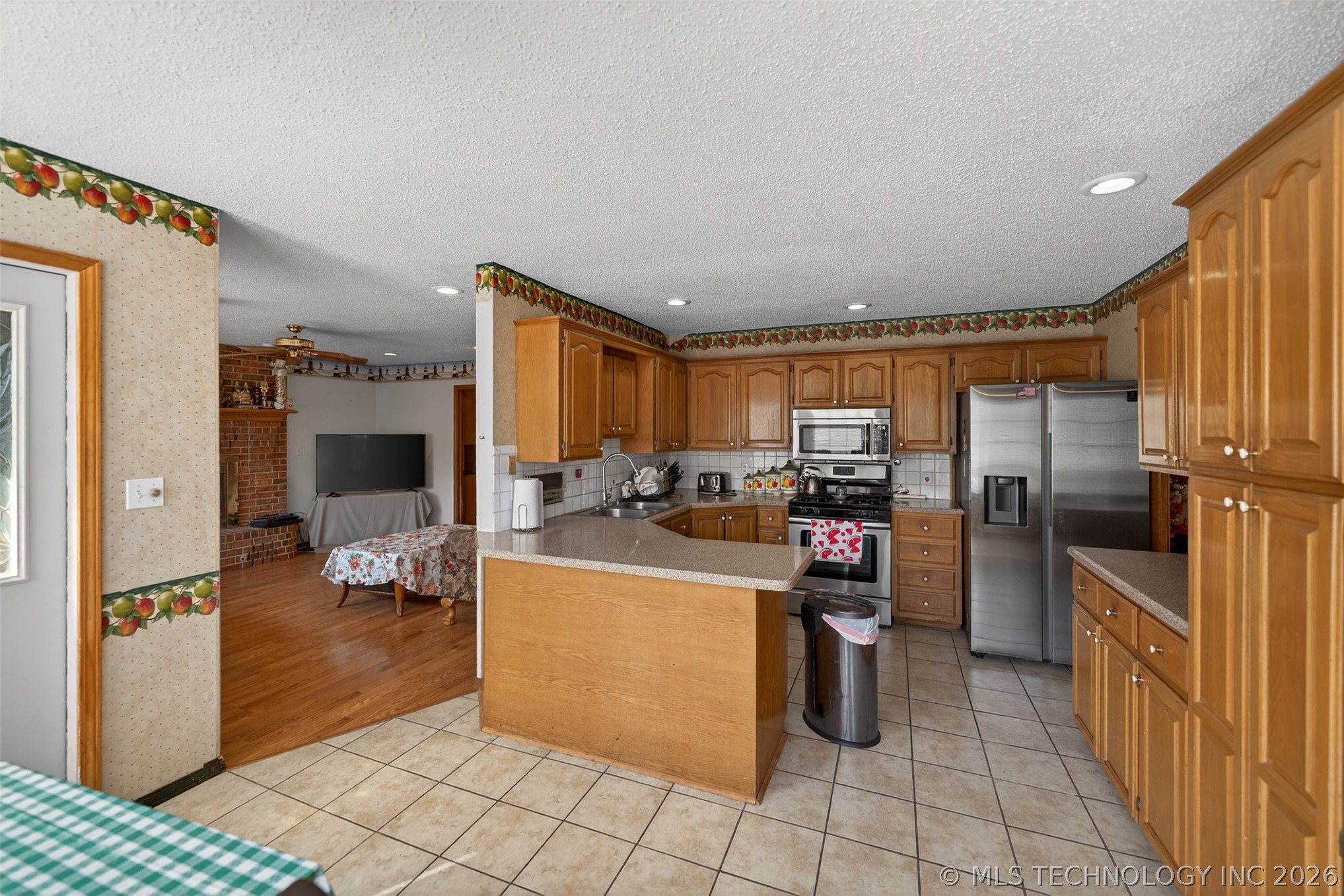 1606 Ne Oakridge Drive Property Photo 18