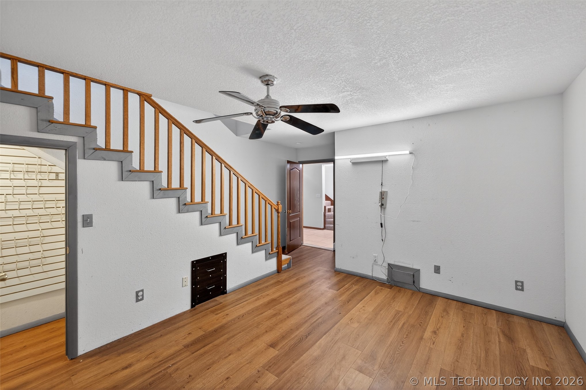1606 Ne Oakridge Drive Property Photo 29