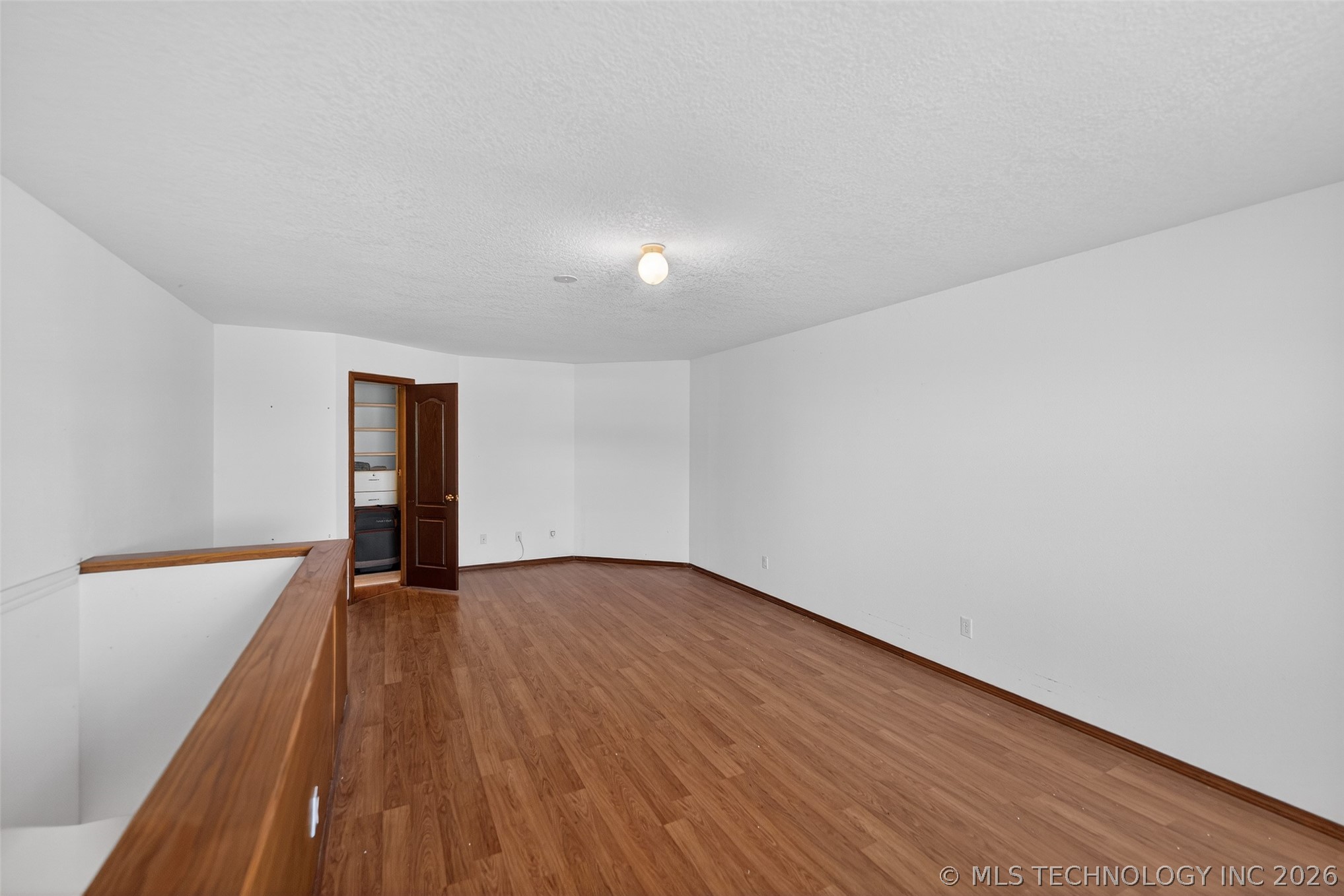 1606 Ne Oakridge Drive Property Photo 31