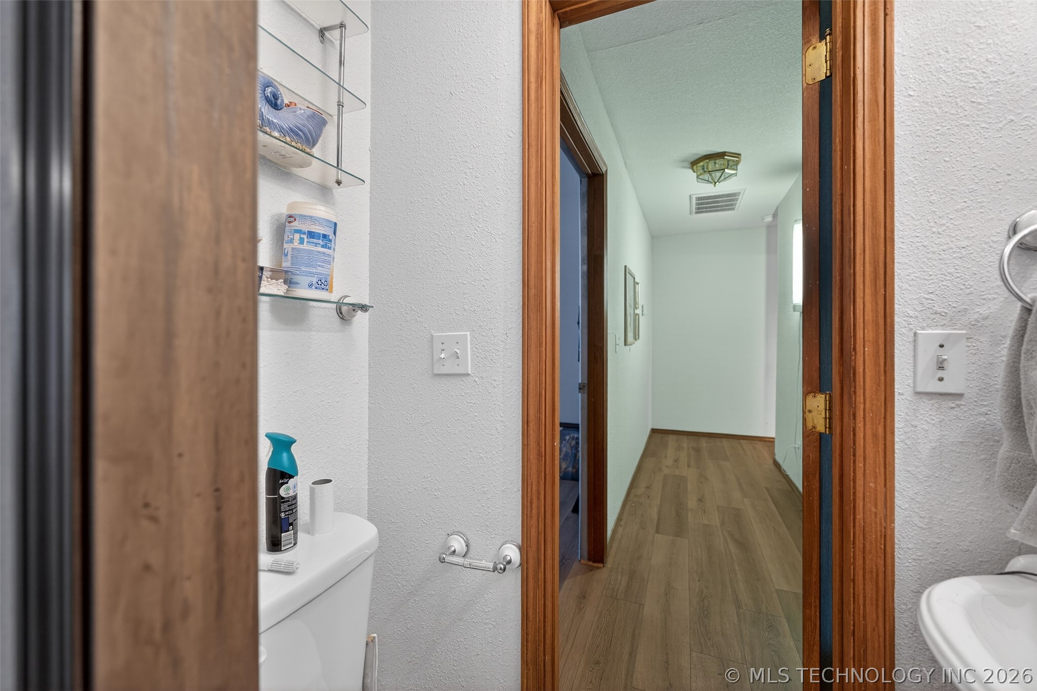 1606 Ne Oakridge Drive Property Photo 43