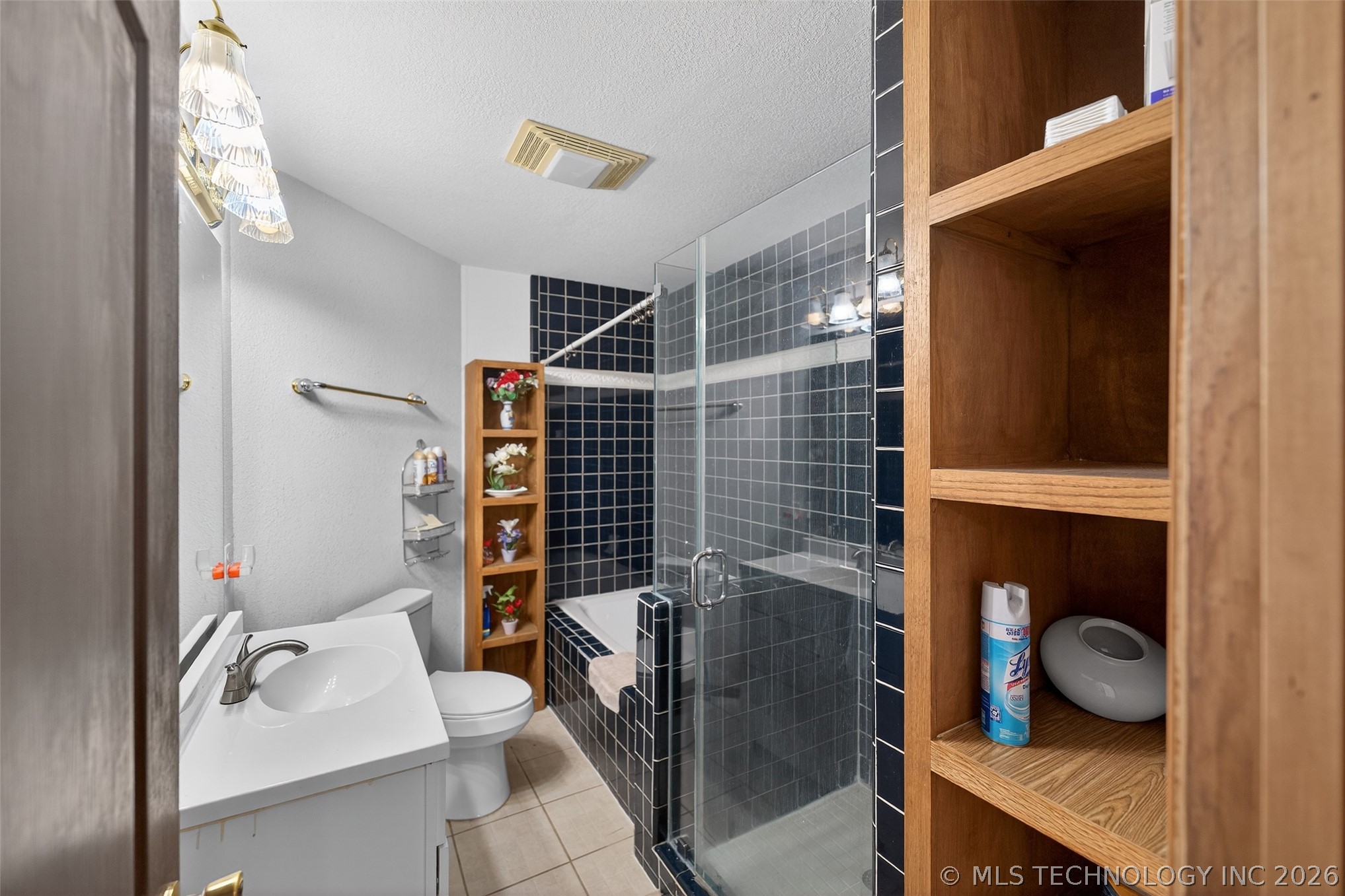 1606 Ne Oakridge Drive Property Photo 46