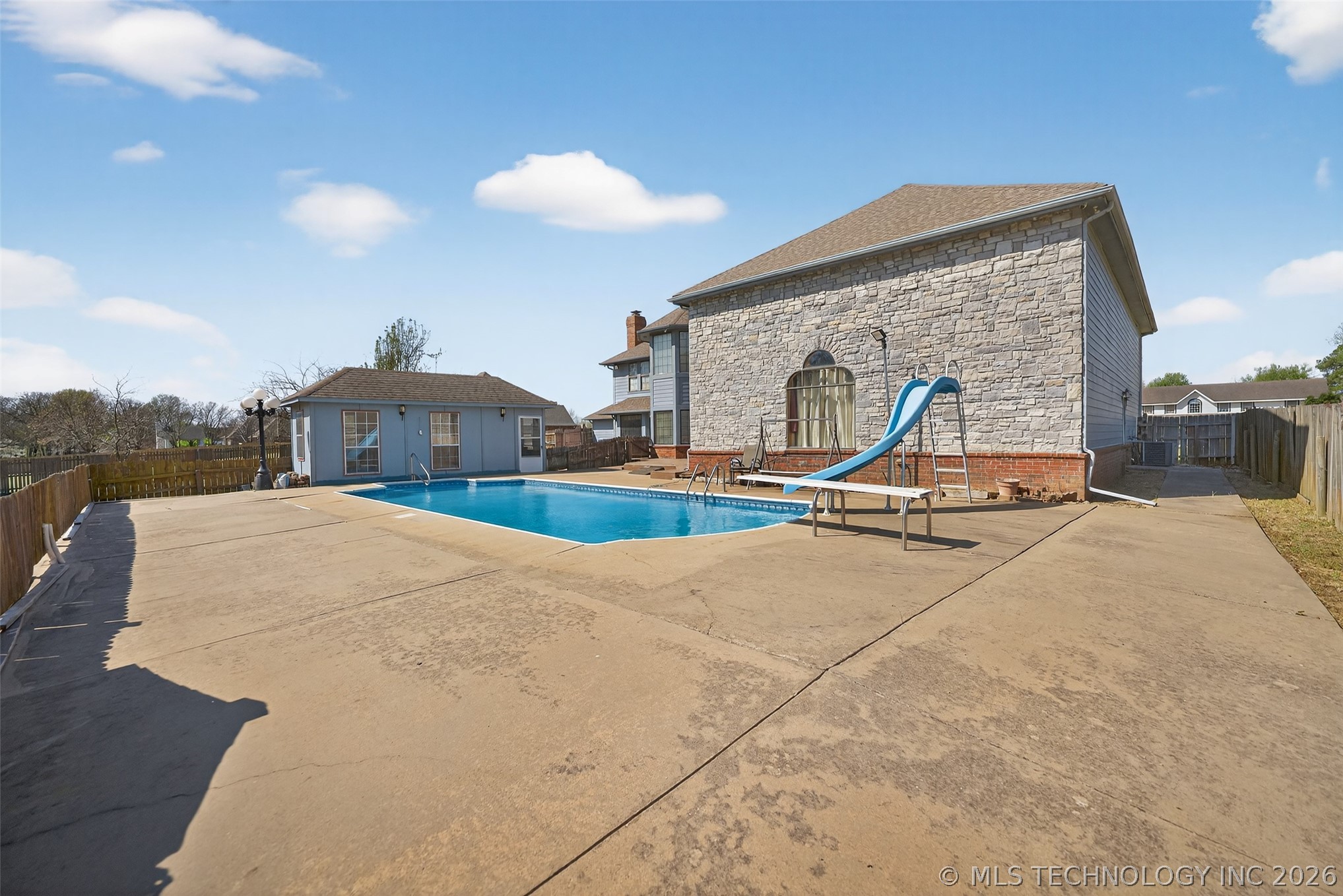 1606 Ne Oakridge Drive Property Photo 62