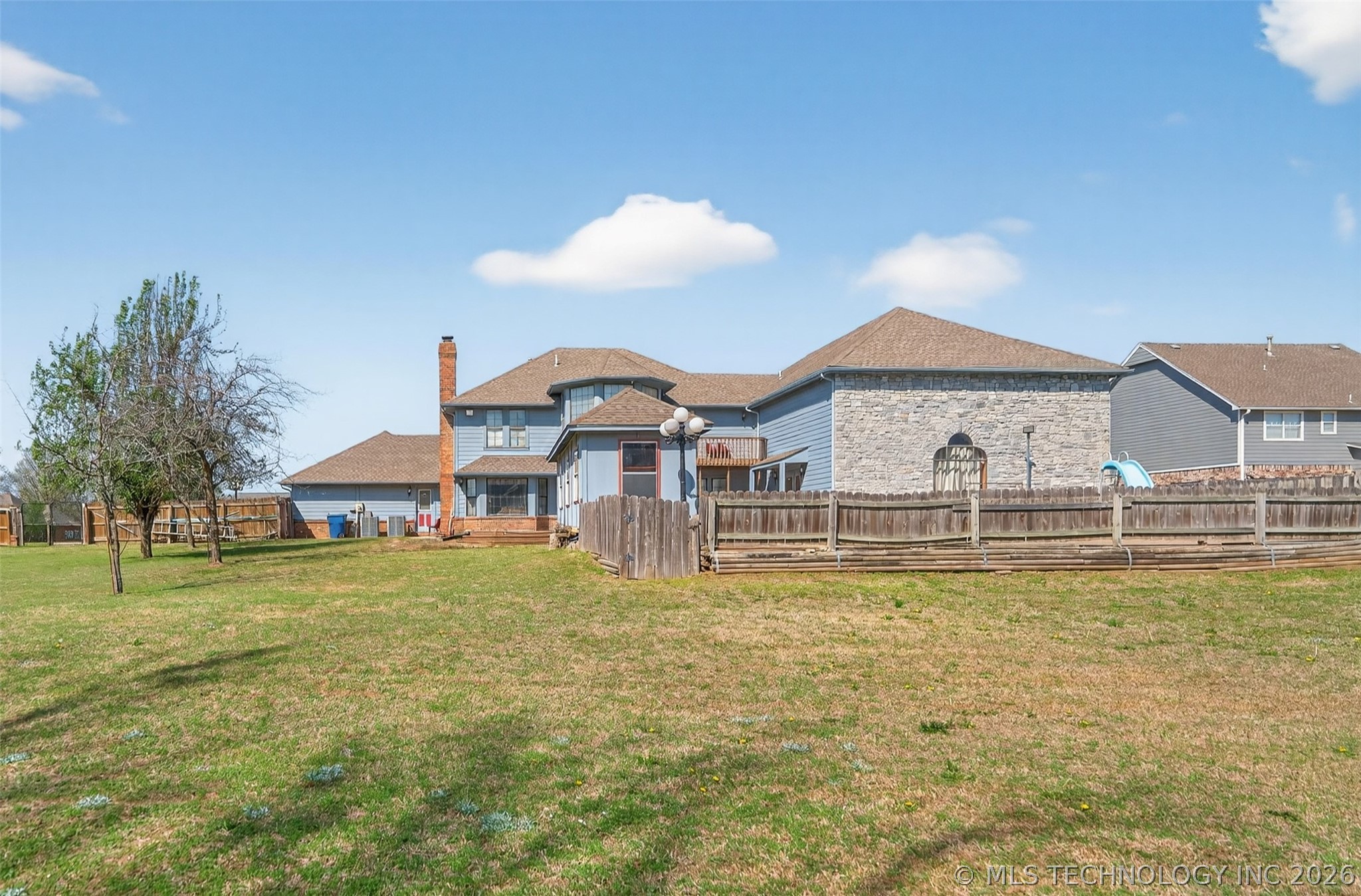1606 Ne Oakridge Drive Property Photo 65