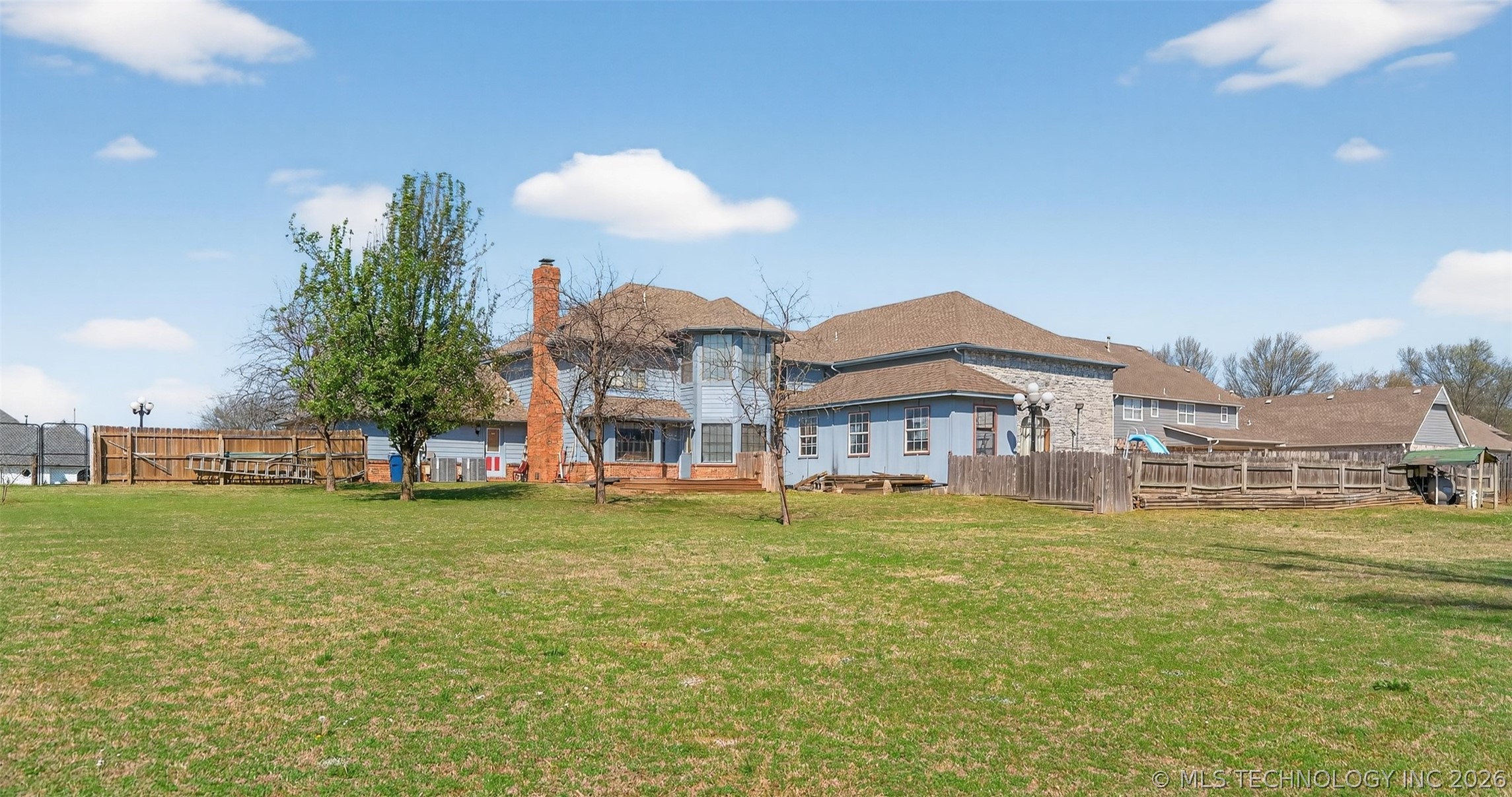 1606 Ne Oakridge Drive Property Photo 66