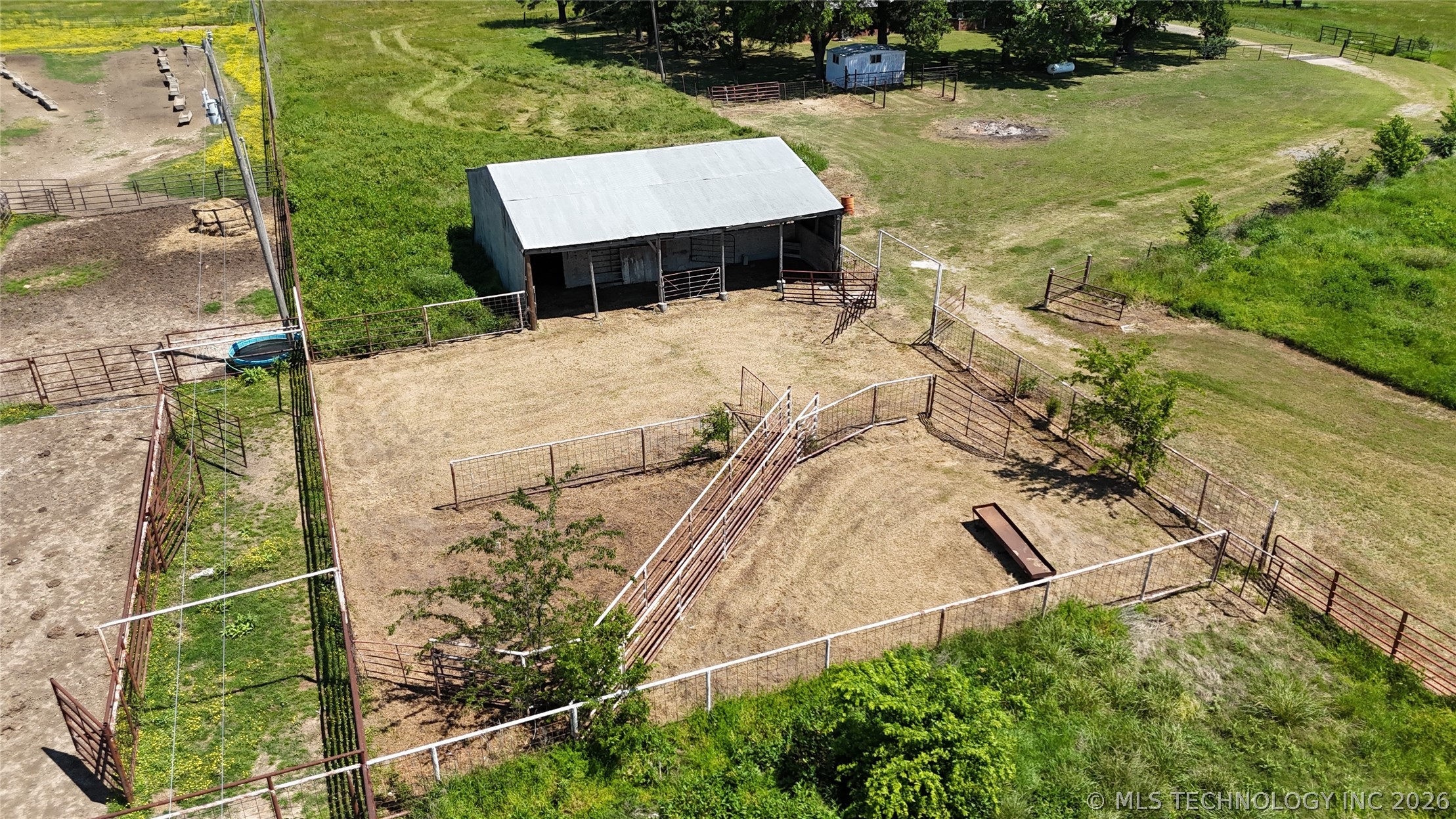 422502 E 1100 Road Property Photo 52