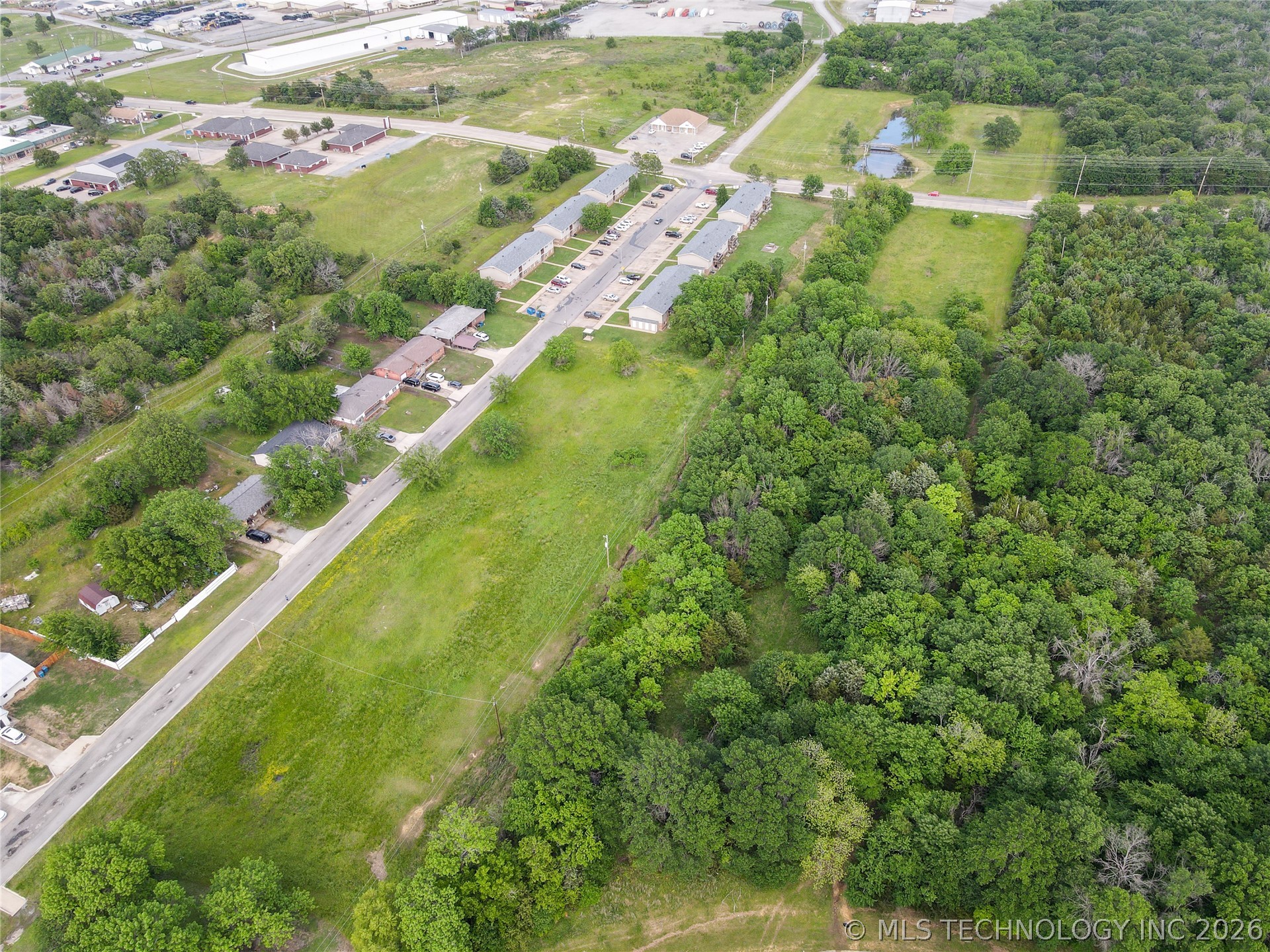 Pierce Avenue Property Photo 7