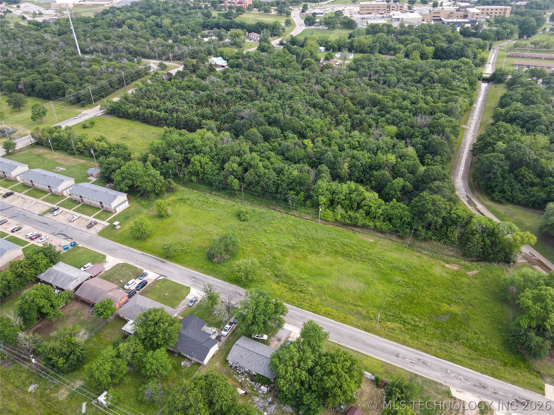 Pierce Avenue Property Photo 9
