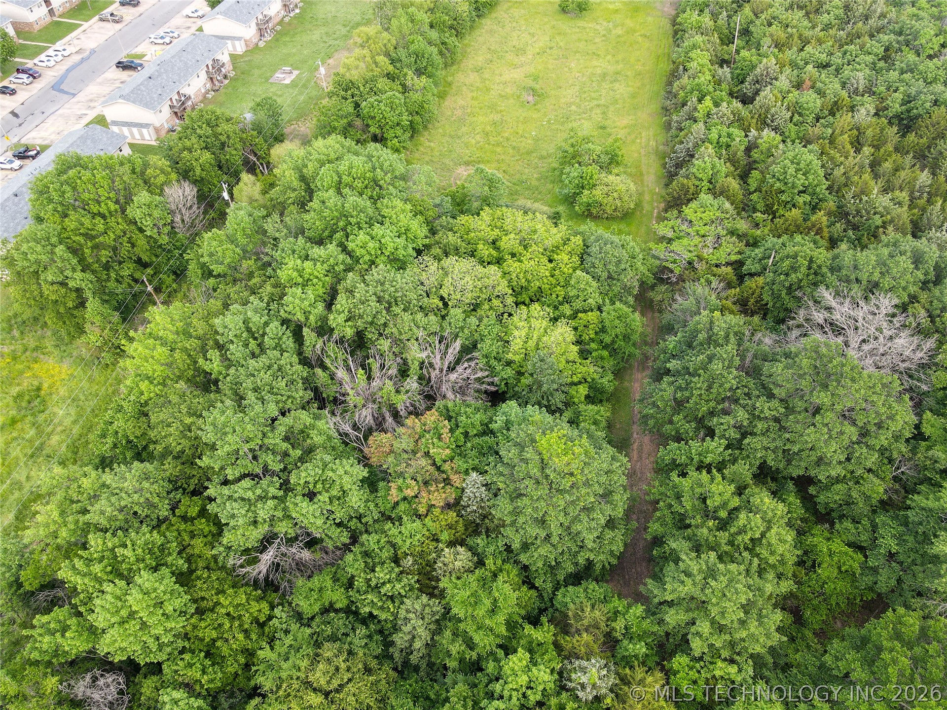 Pierce Avenue Property Photo 15