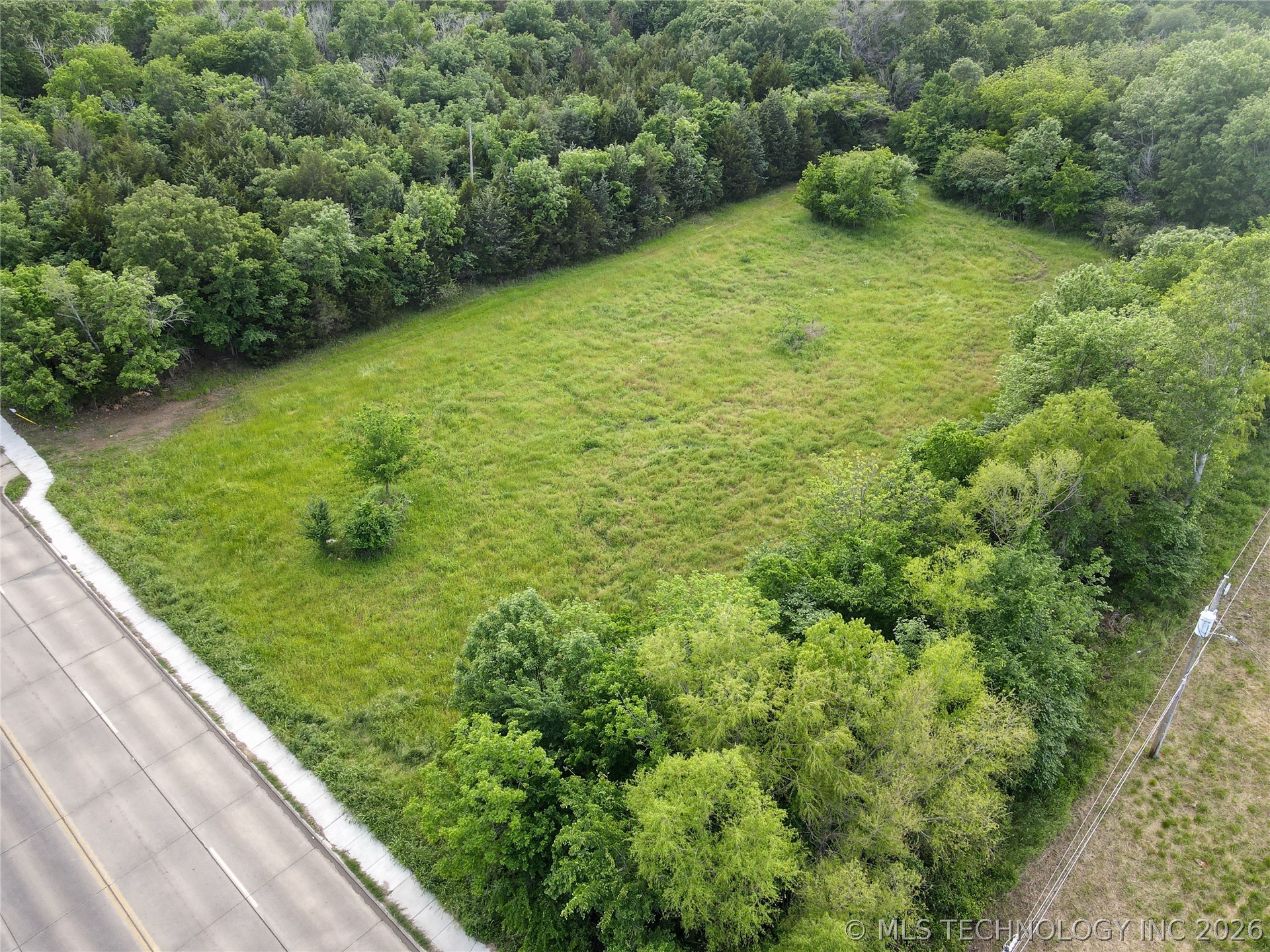 Pierce Avenue Property Photo 19
