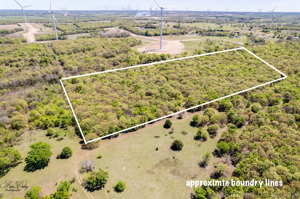 10 County Road 3410 Property Photo 4