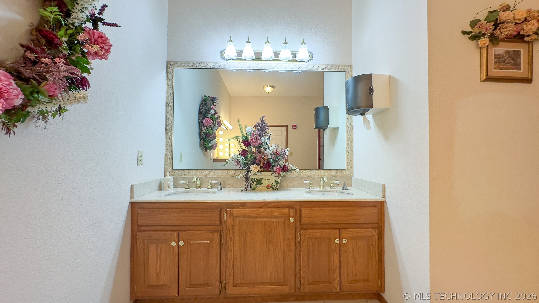907 N Oklahoma Property Photo 21