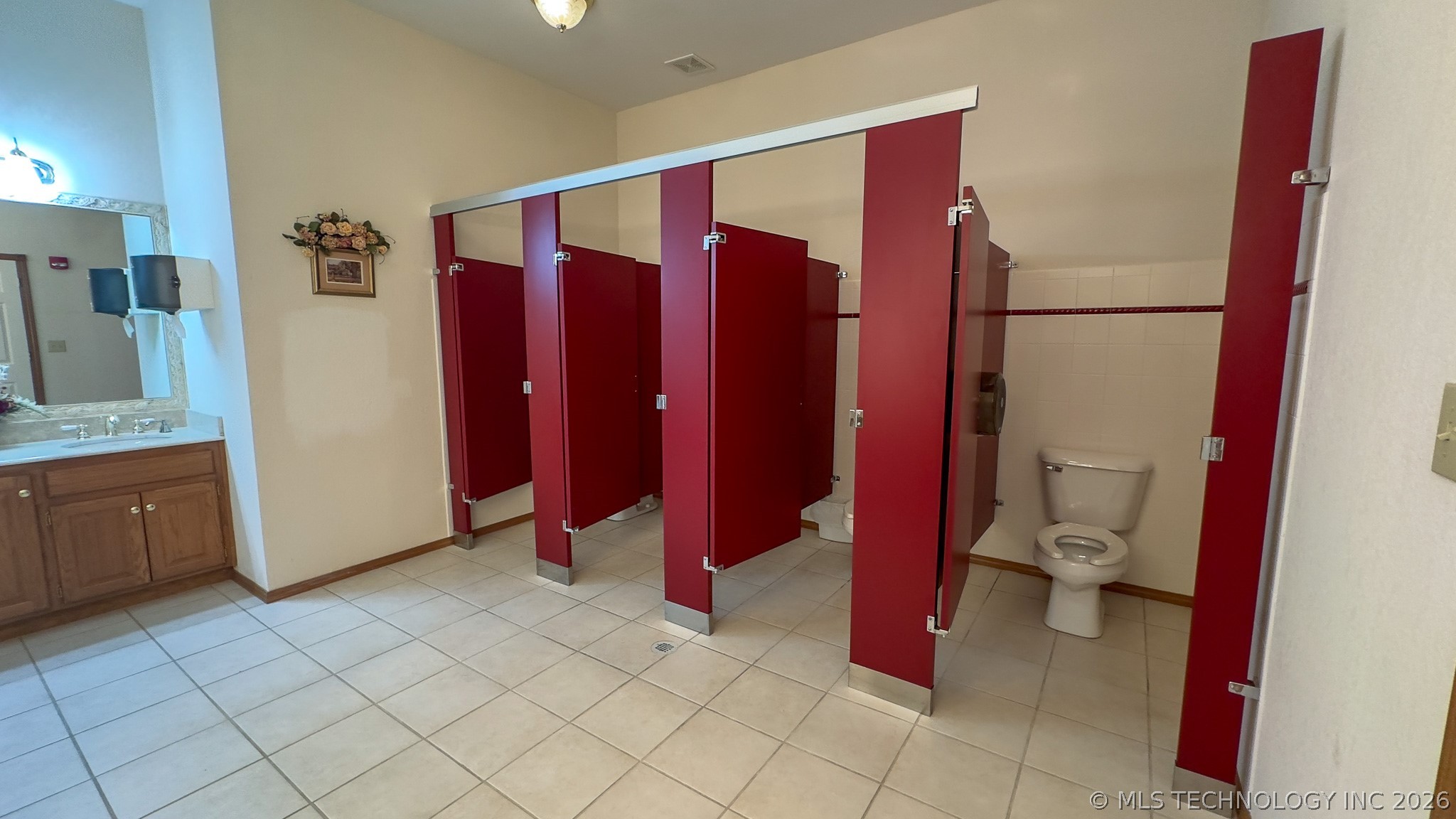 907 N Oklahoma Property Photo 22