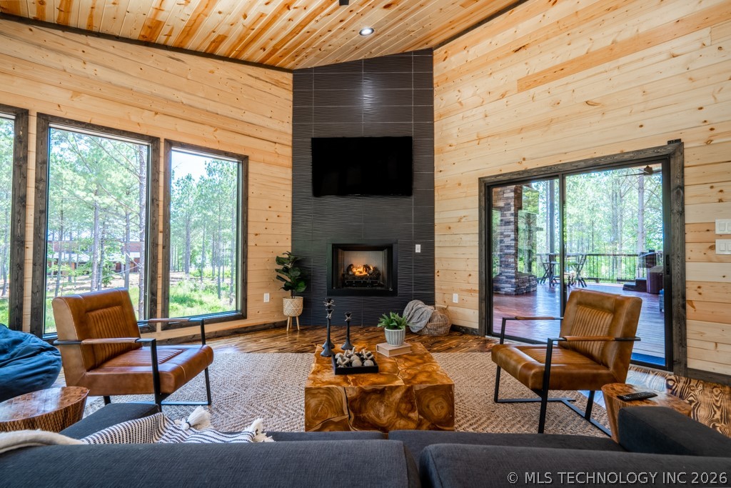 75 Redbud Springs Trail Property Photo 5