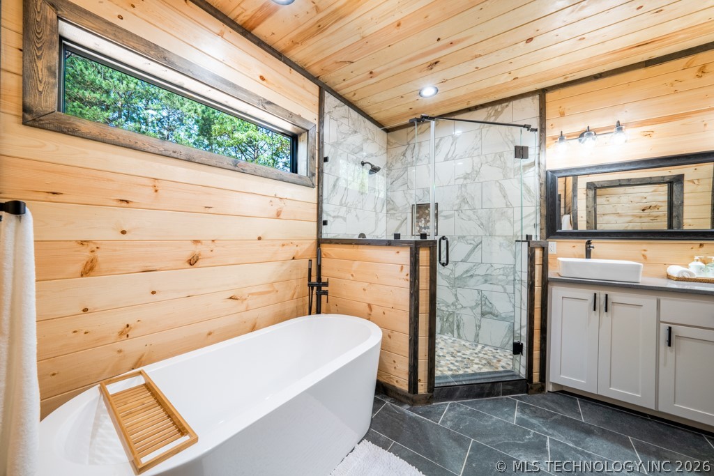 546 Conifer Crossing Trail Property Photo 12
