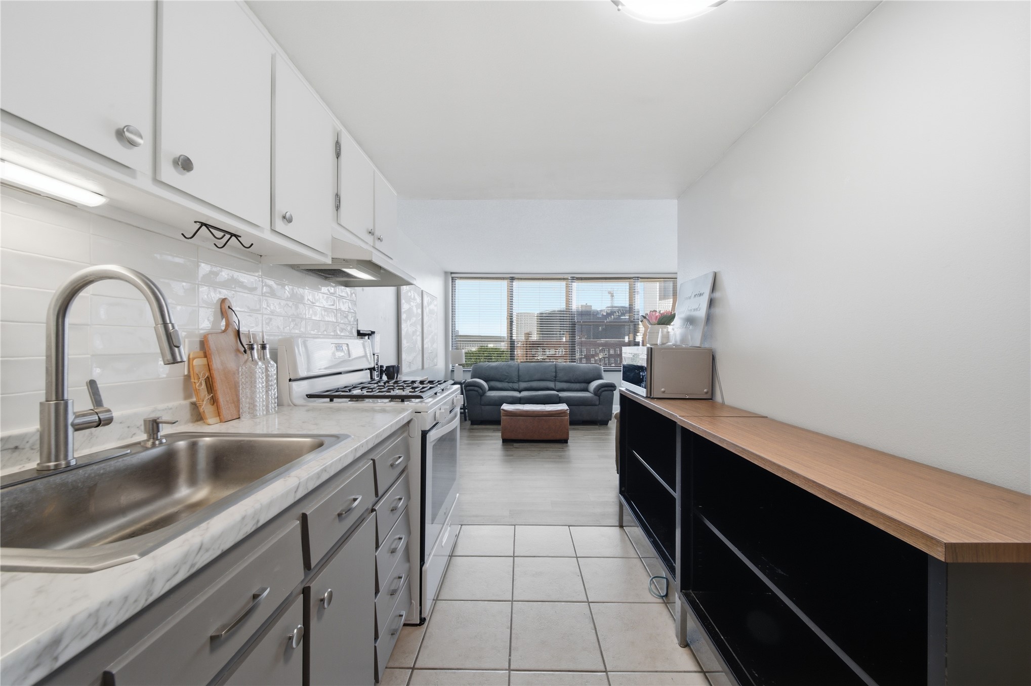 450 W 7th Street 710 Property Photo 15