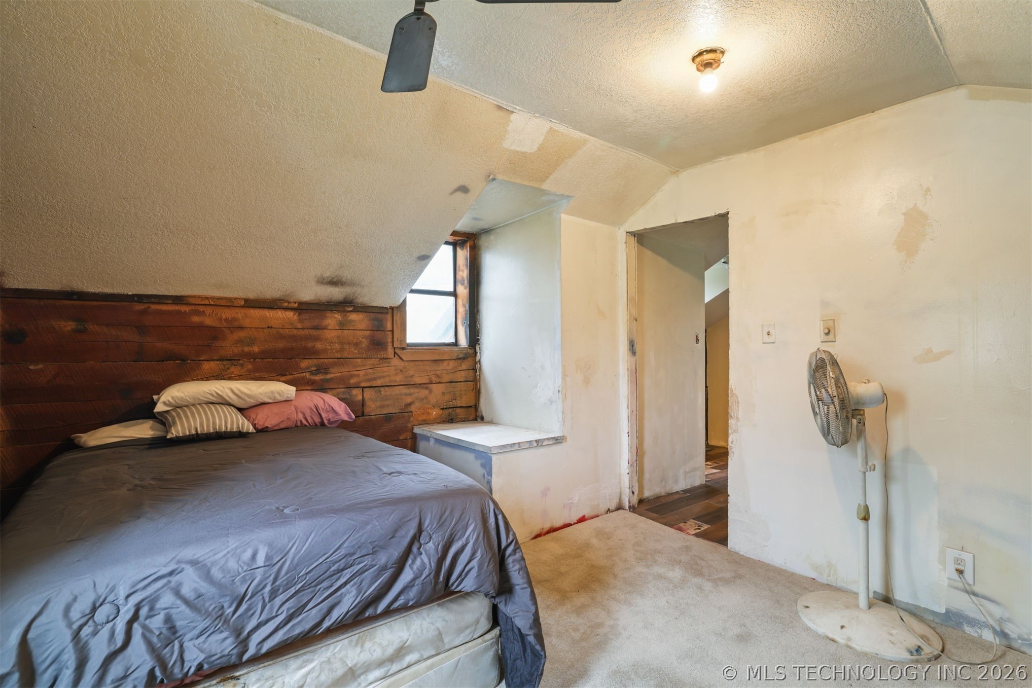 700 N 8th Property Photo 16