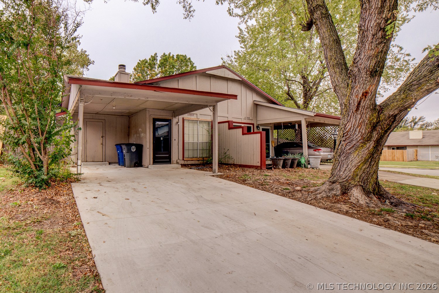 10912 E 16th Street Property Photo 1