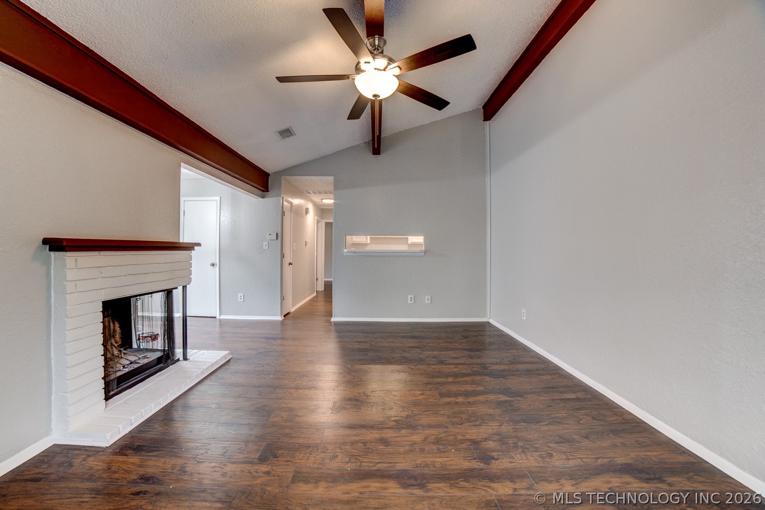 10912 E 16th Street Property Photo 3