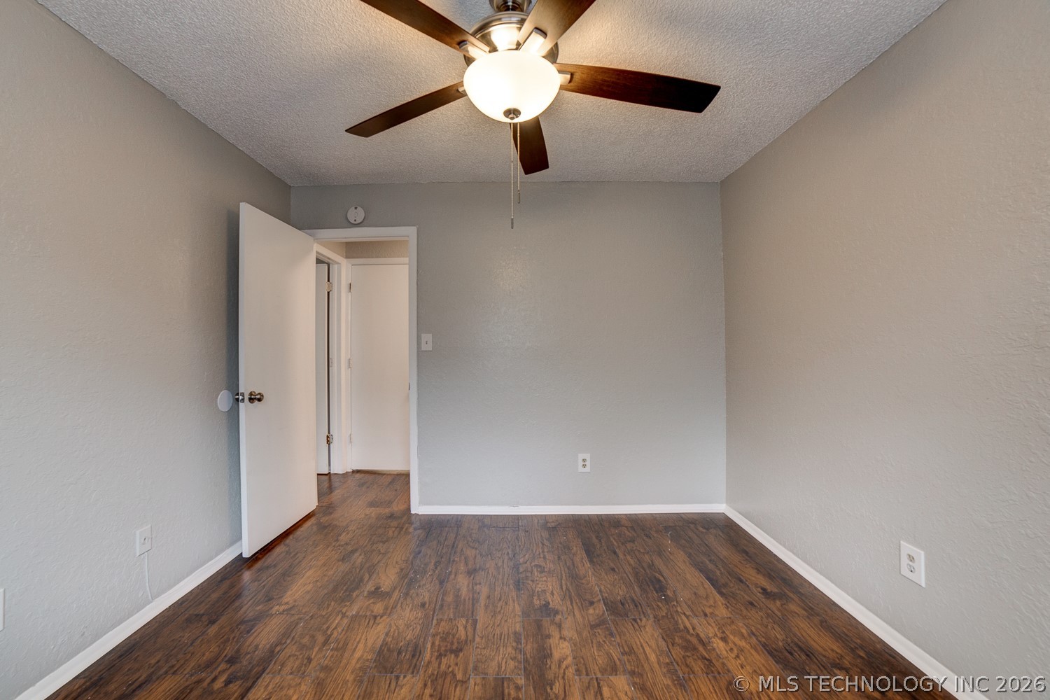 10912 E 16th Street Property Photo 9