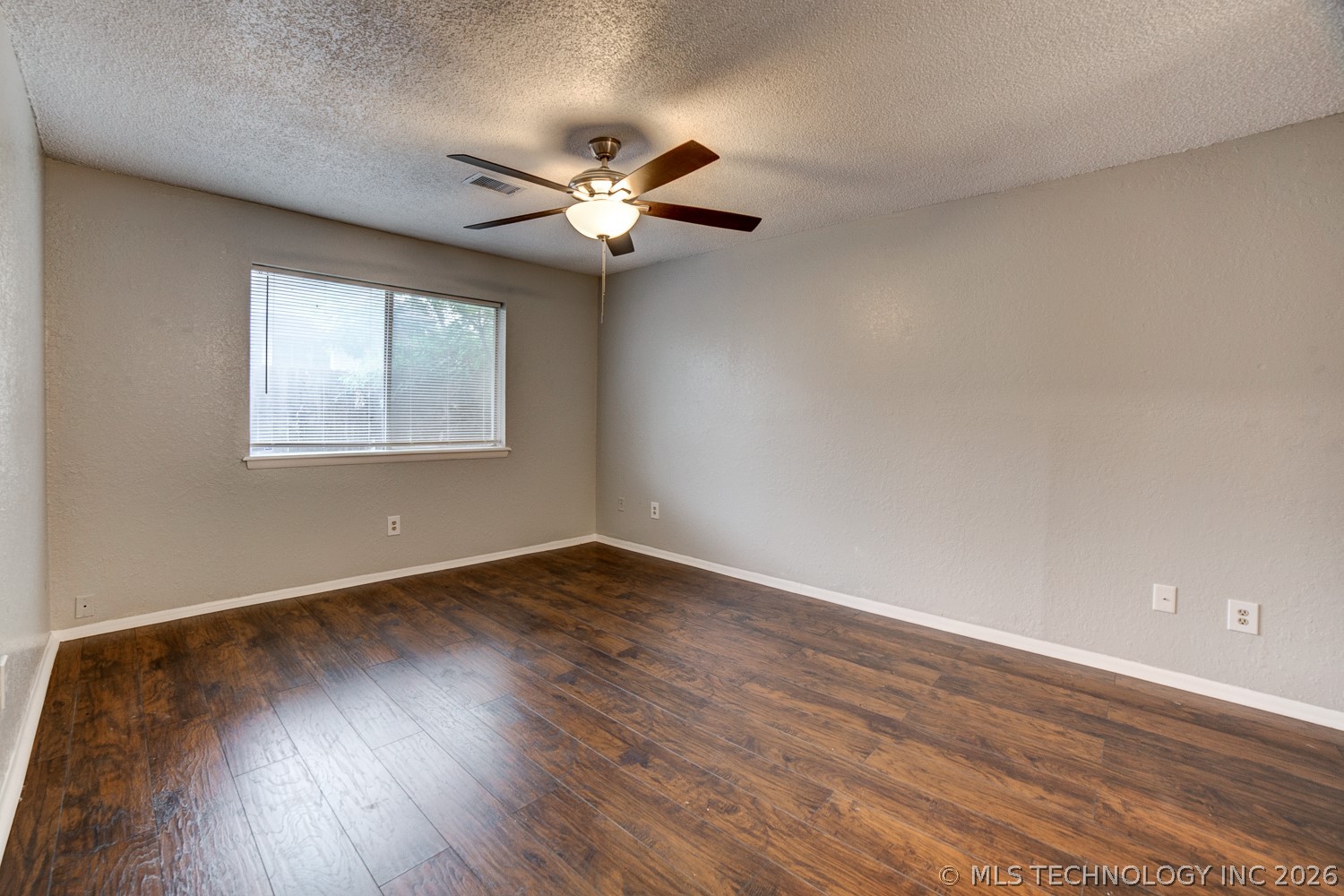 10912 E 16th Street Property Photo 10