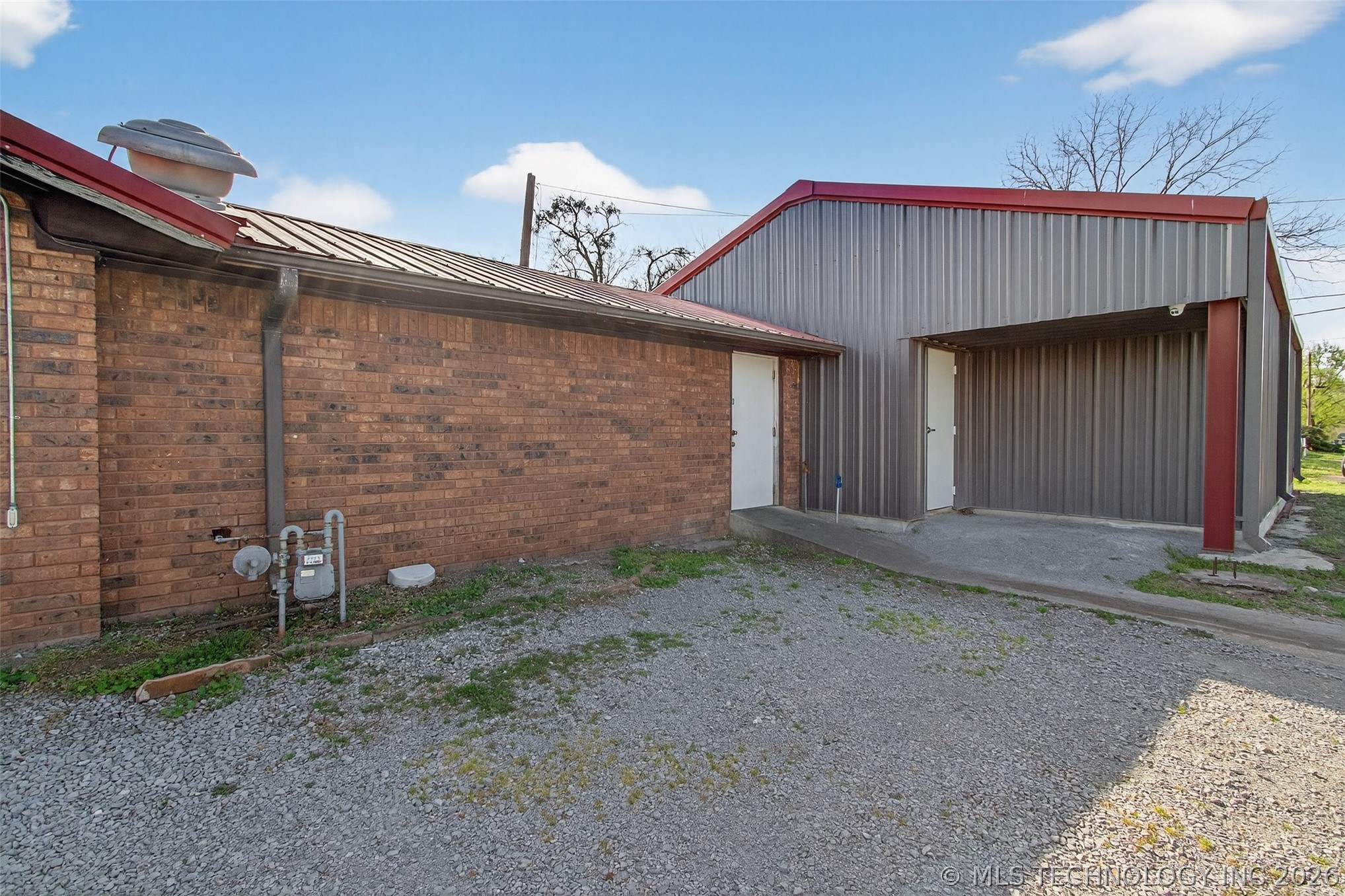 224 W Main Street Property Photo 4