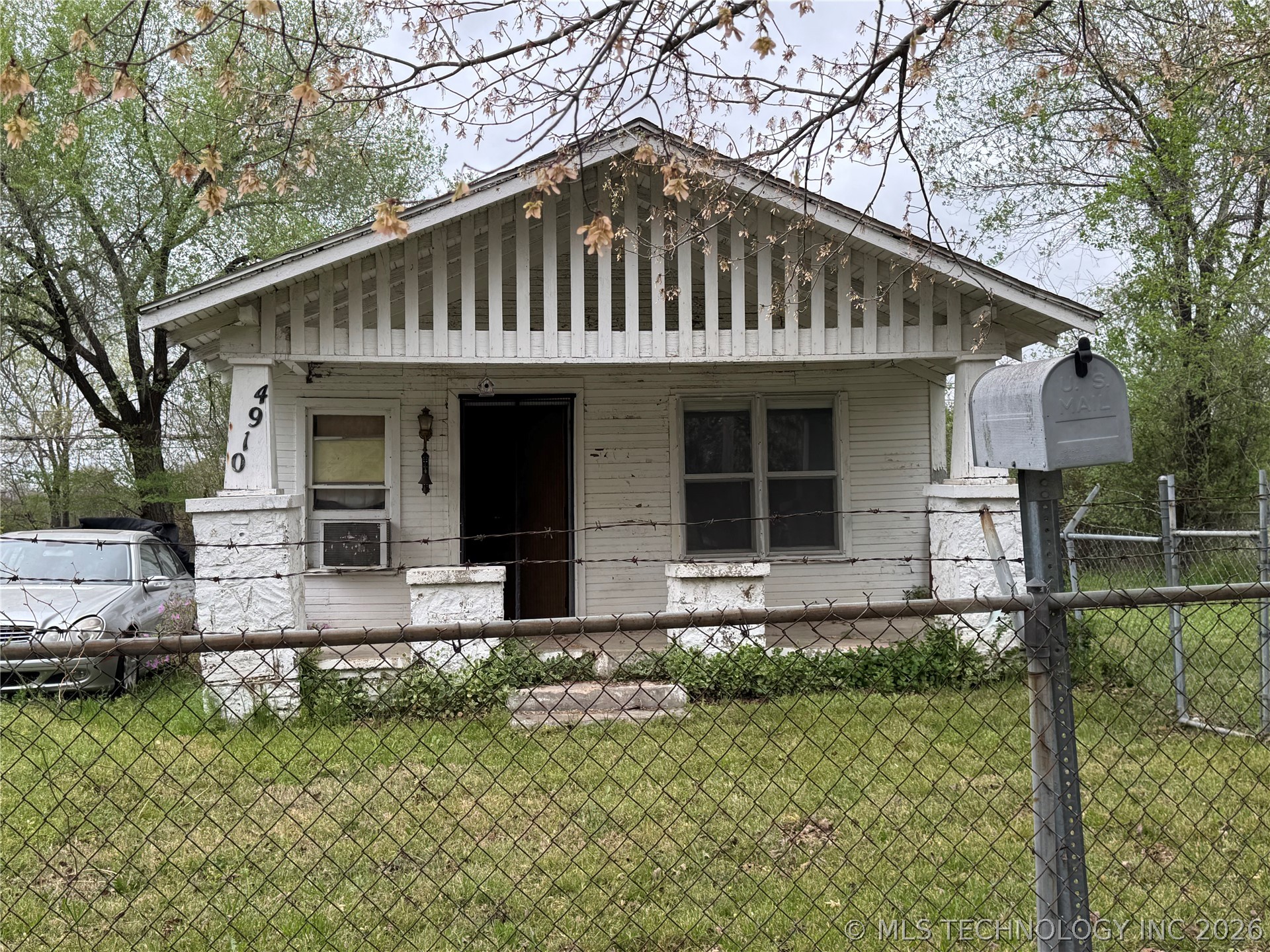 4910 Denison Street Property Photo 1