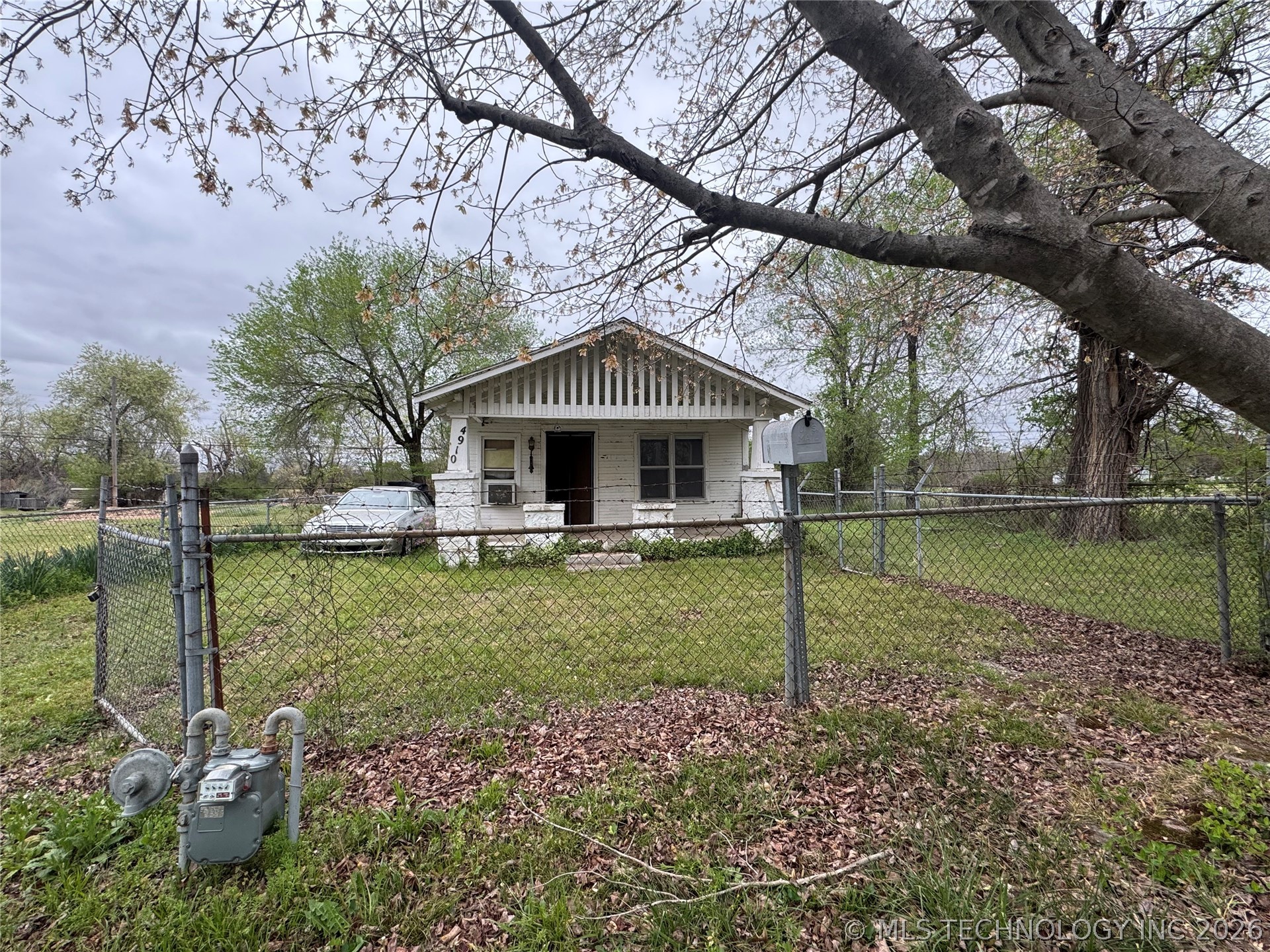 4910 Denison Street Property Photo 3