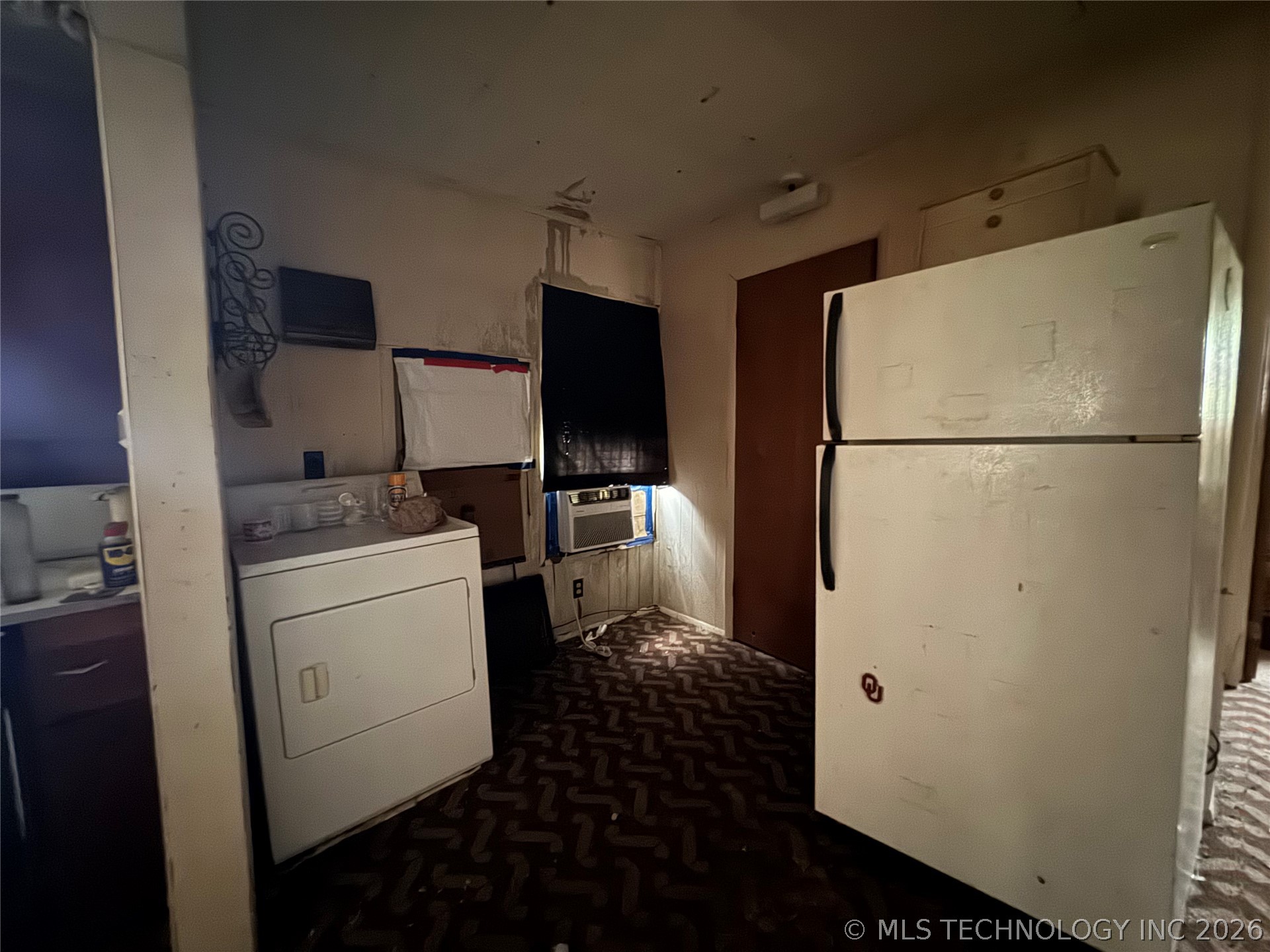 4910 Denison Street Property Photo 11