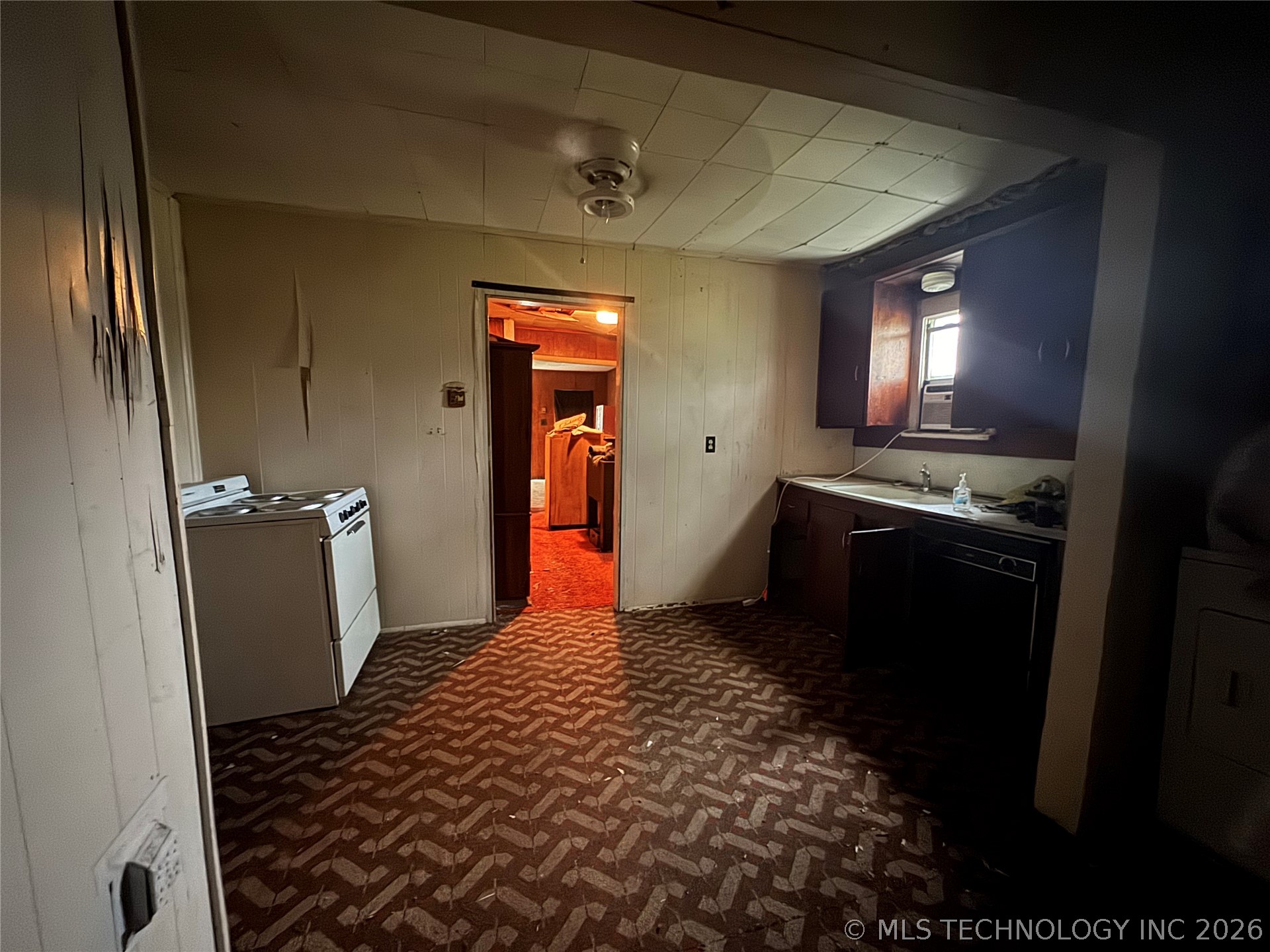 4910 Denison Street Property Photo 13