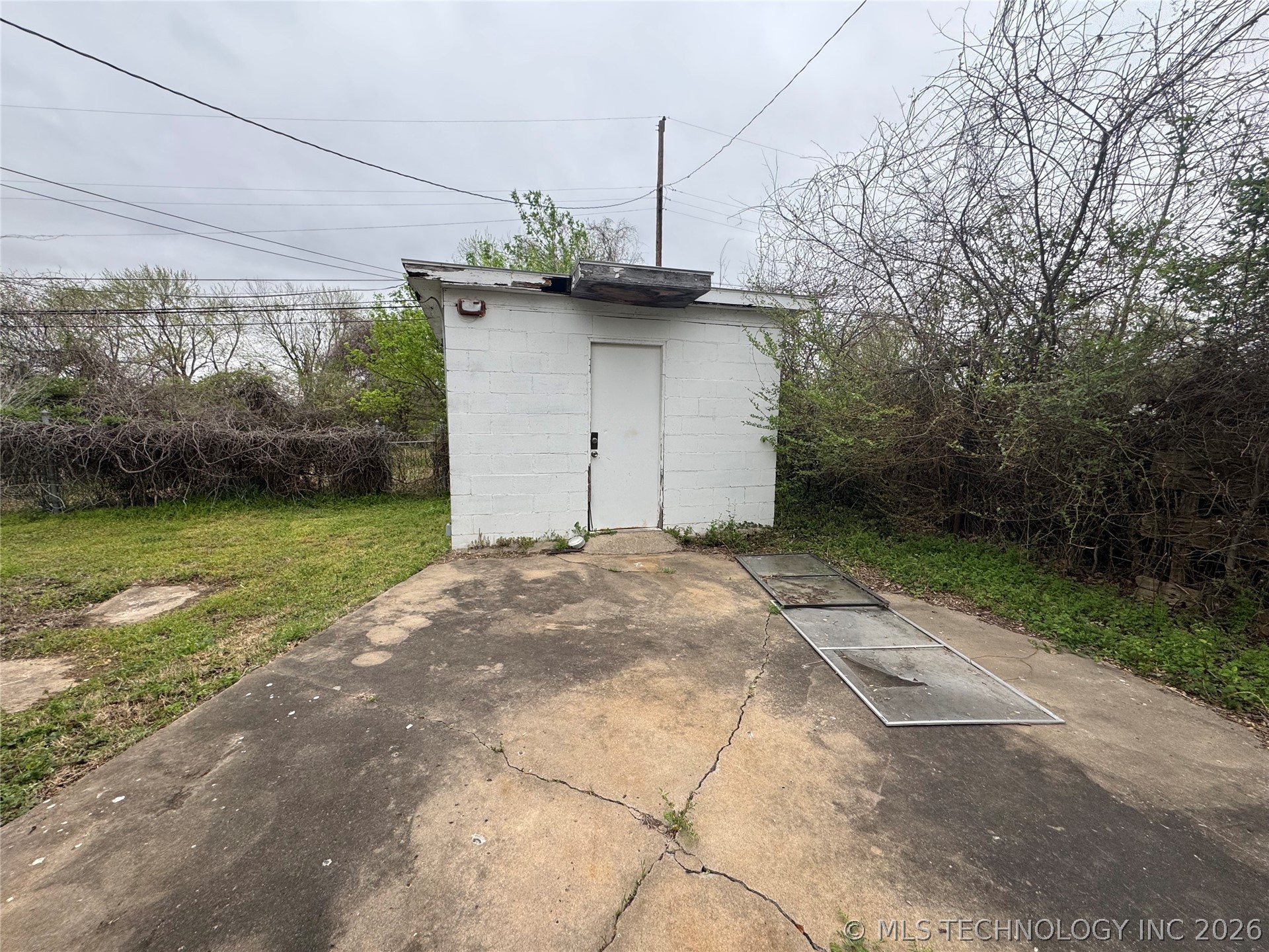 4910 Denison Street Property Photo 18