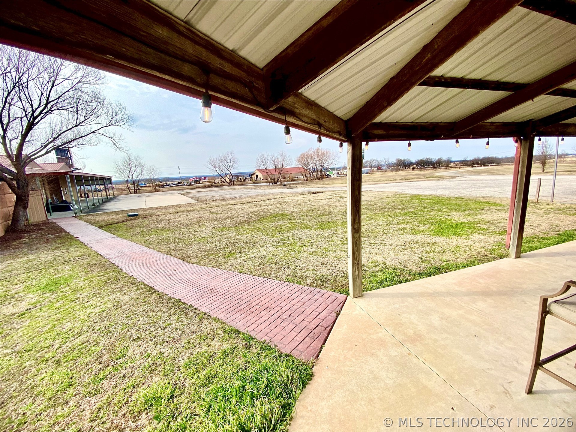 10092 Kennys Trucks Drive Property Photo 14