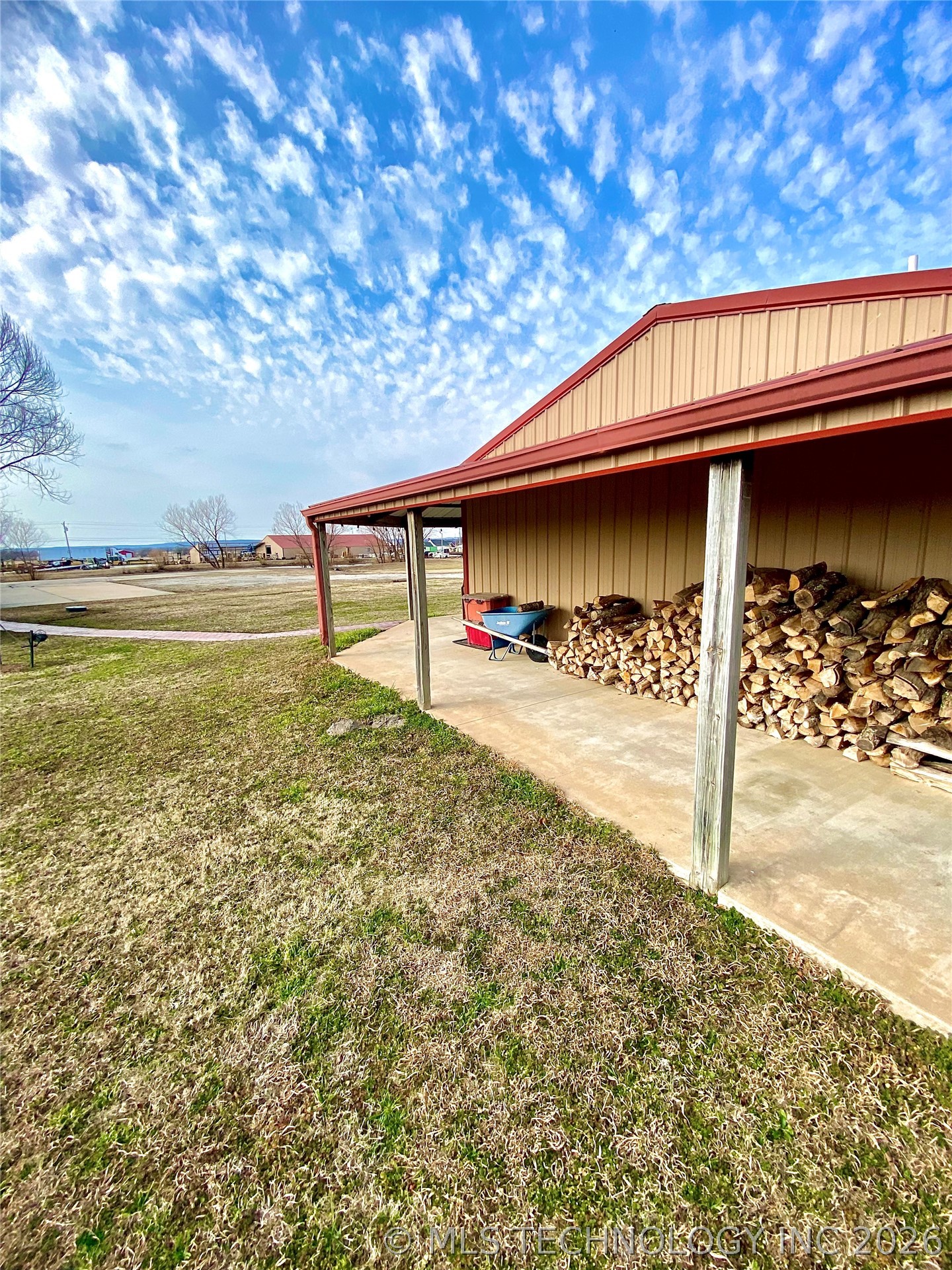 10092 Kennys Trucks Drive Property Photo 15