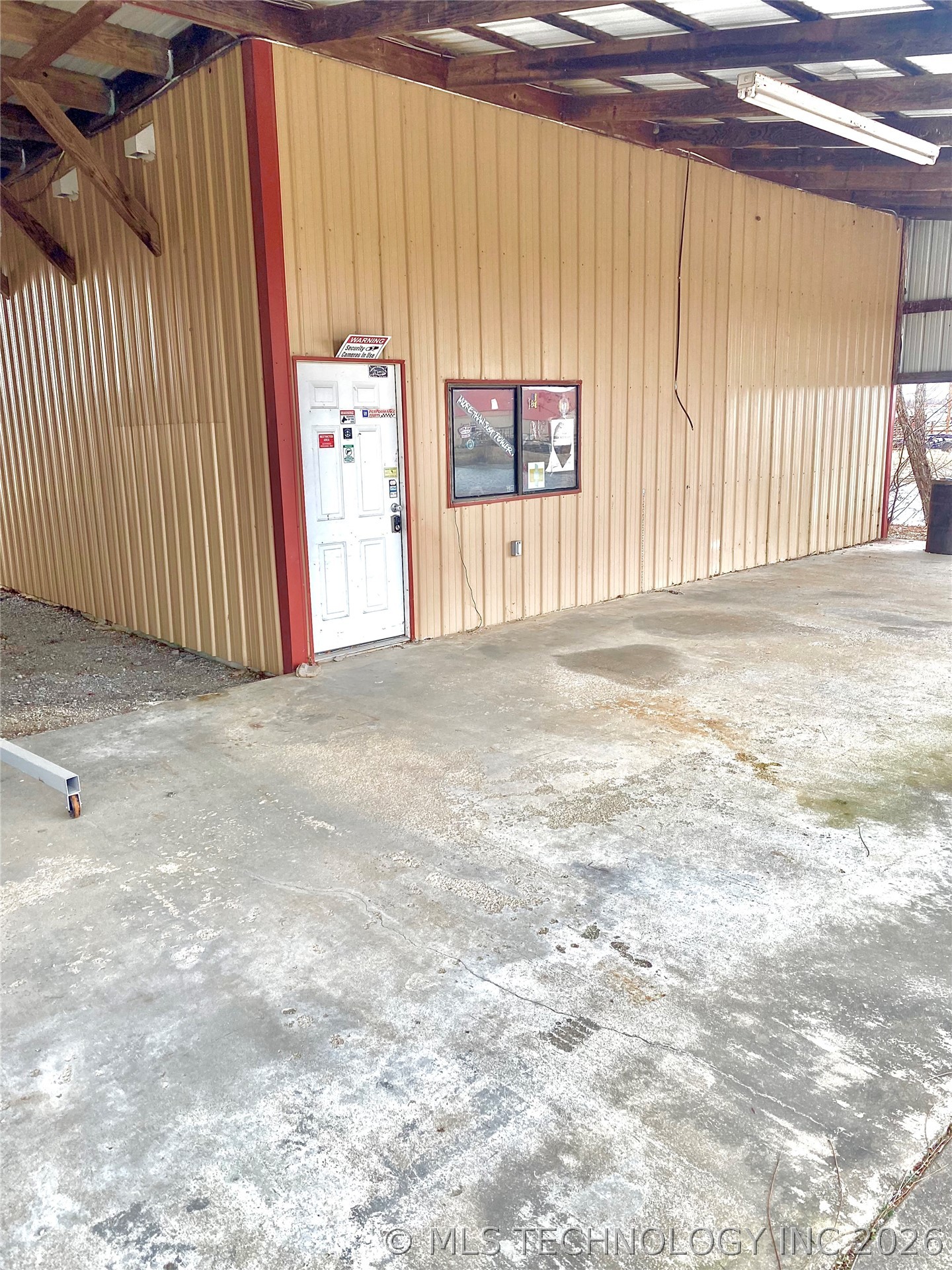 10092 Kennys Trucks Drive Property Photo 28