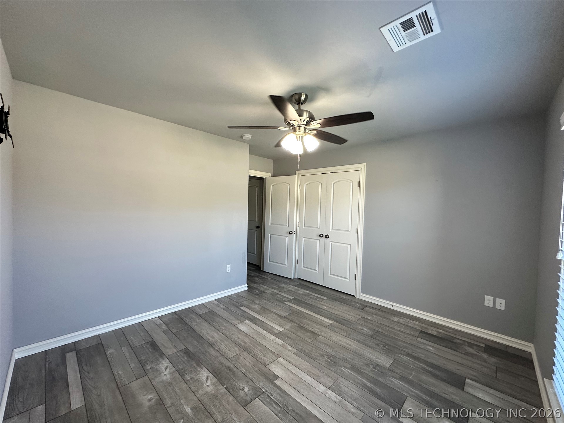 1419 W Boston Place Property Photo 8