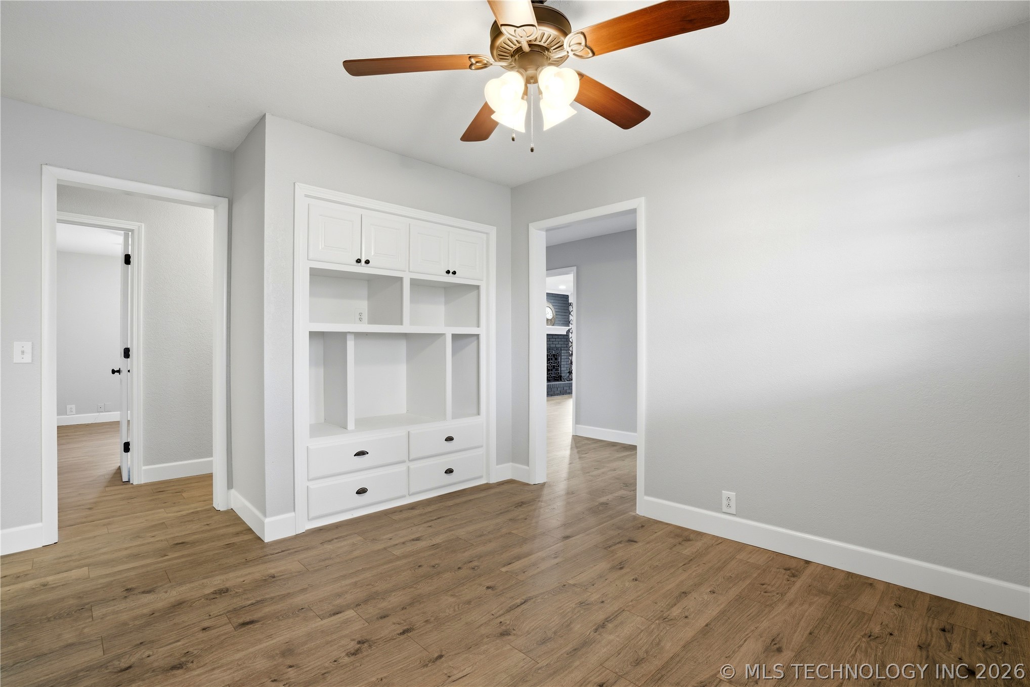 802 E Seneca Property Photo 30