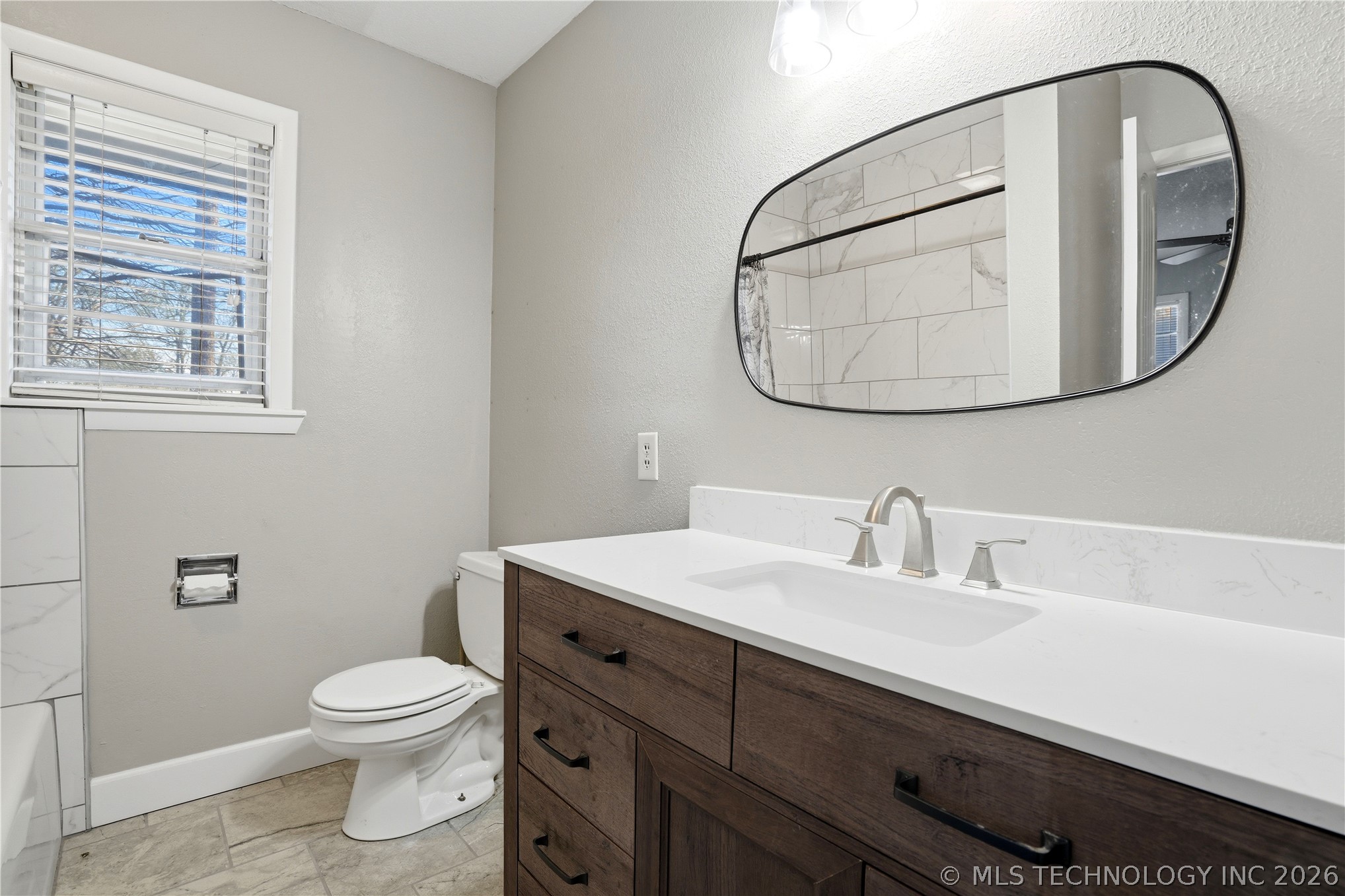 802 E Seneca Property Photo 35