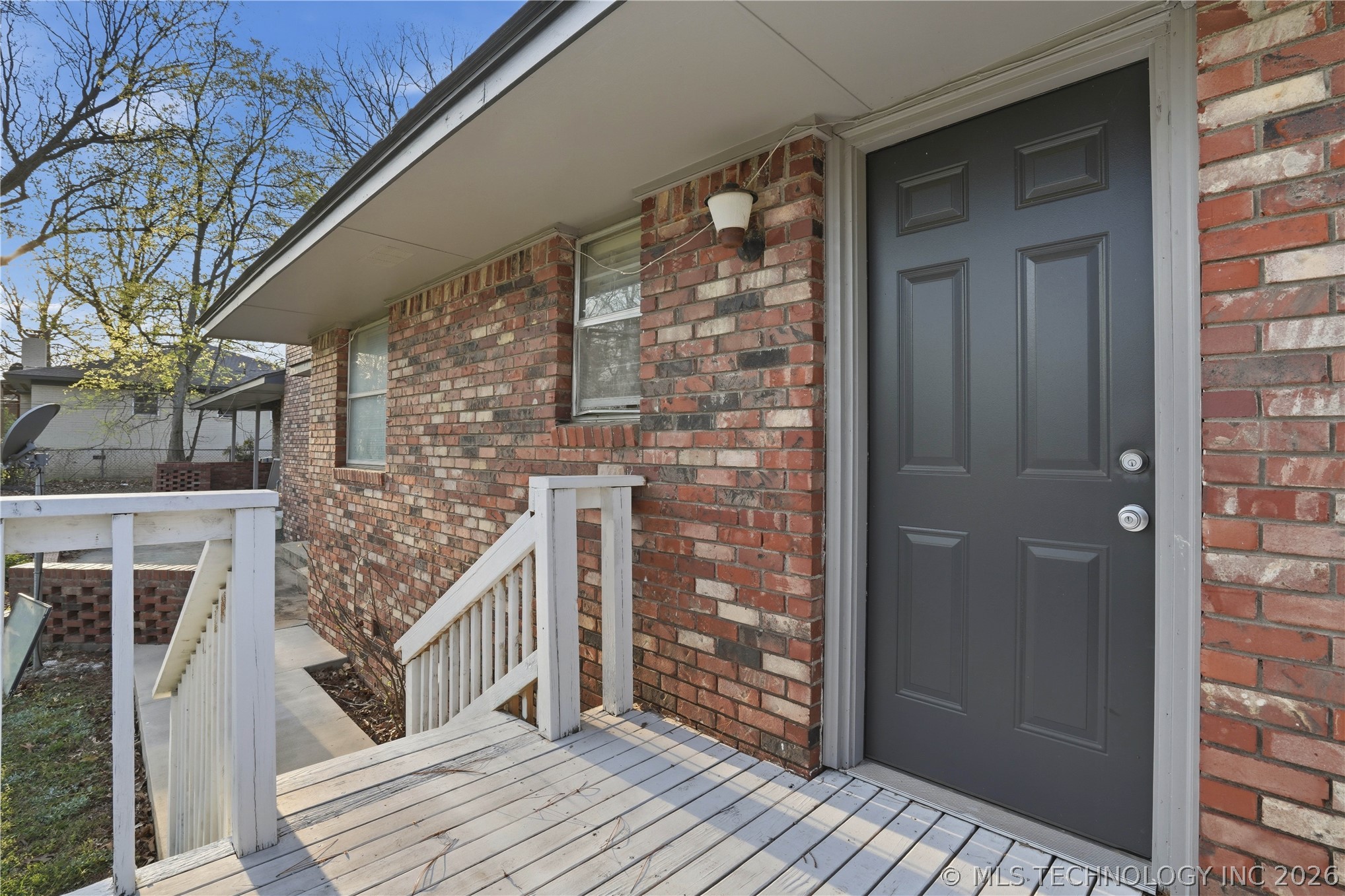 802 E Seneca Property Photo 44