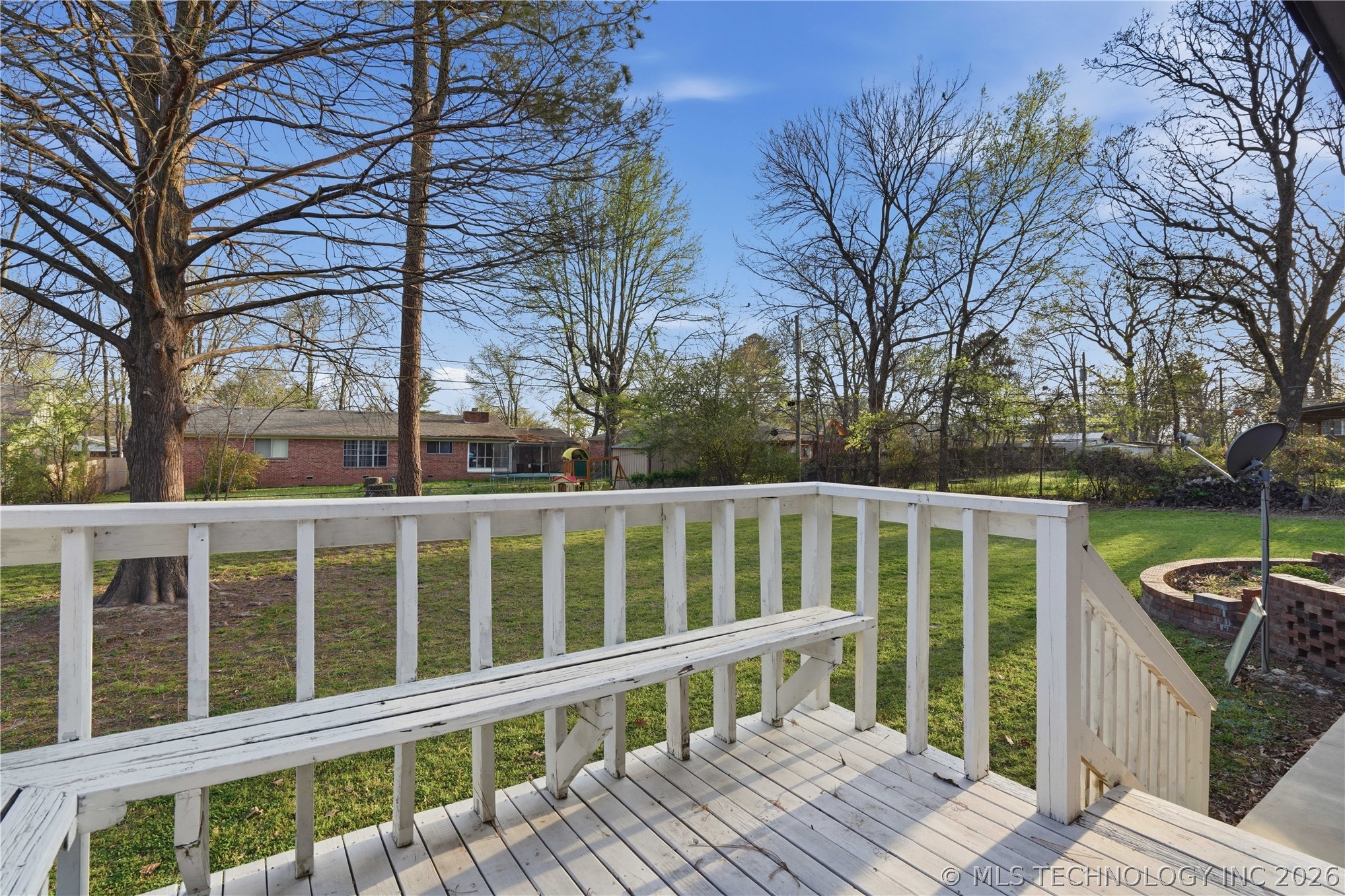 802 E Seneca Property Photo 45