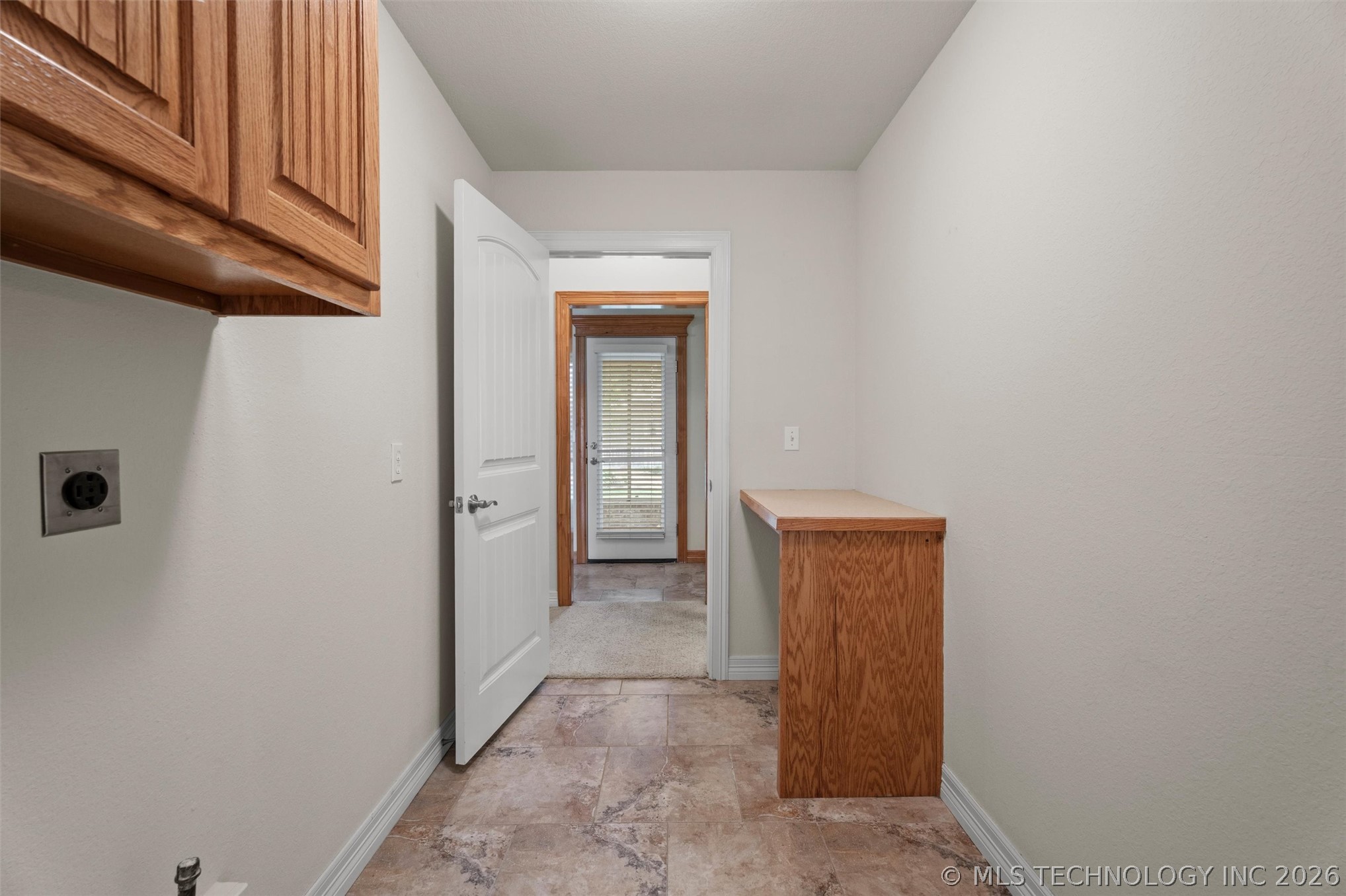 5800 Tower Court Property Photo 37