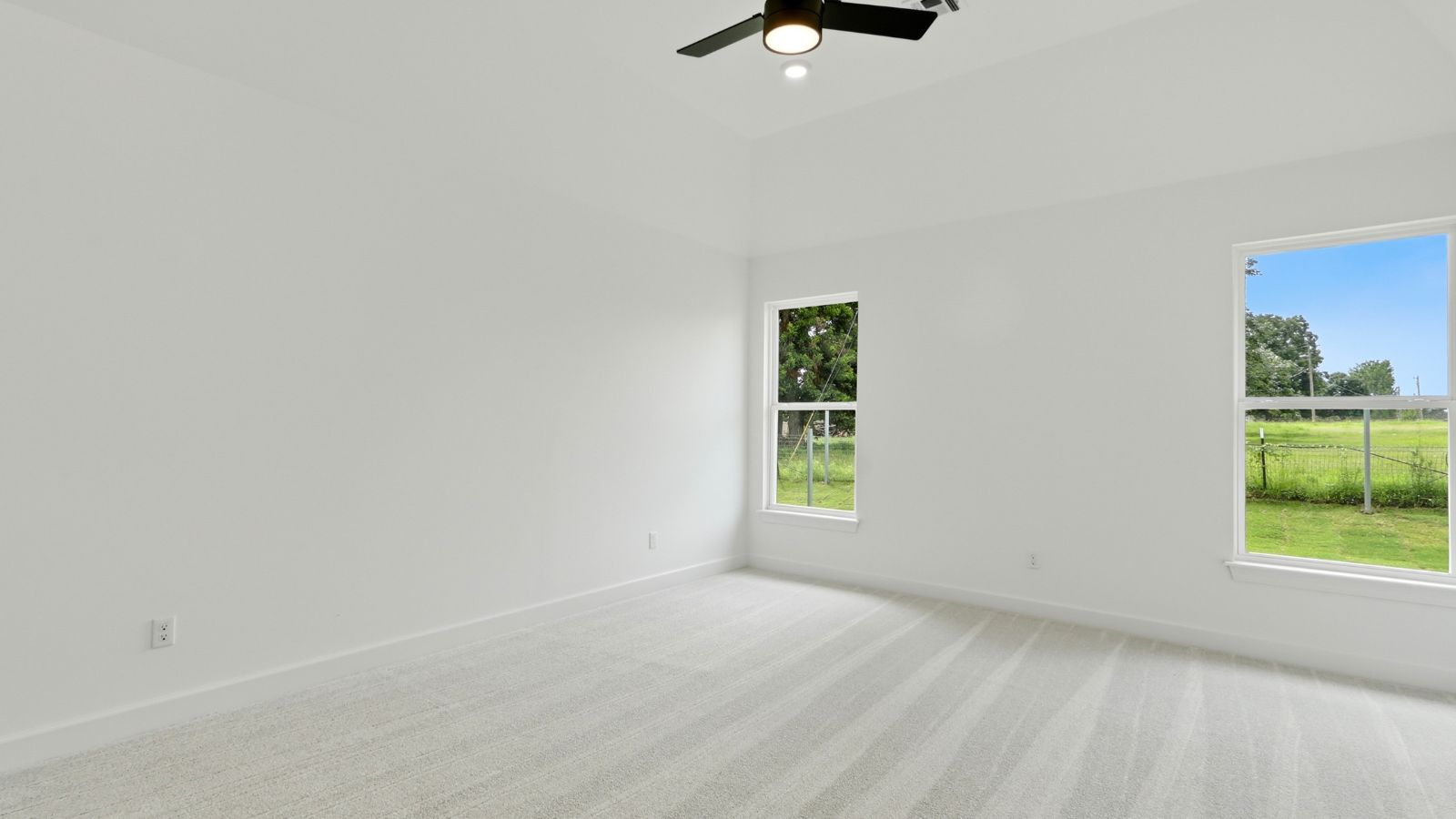 658 W 83rd Street S Property Photo 16