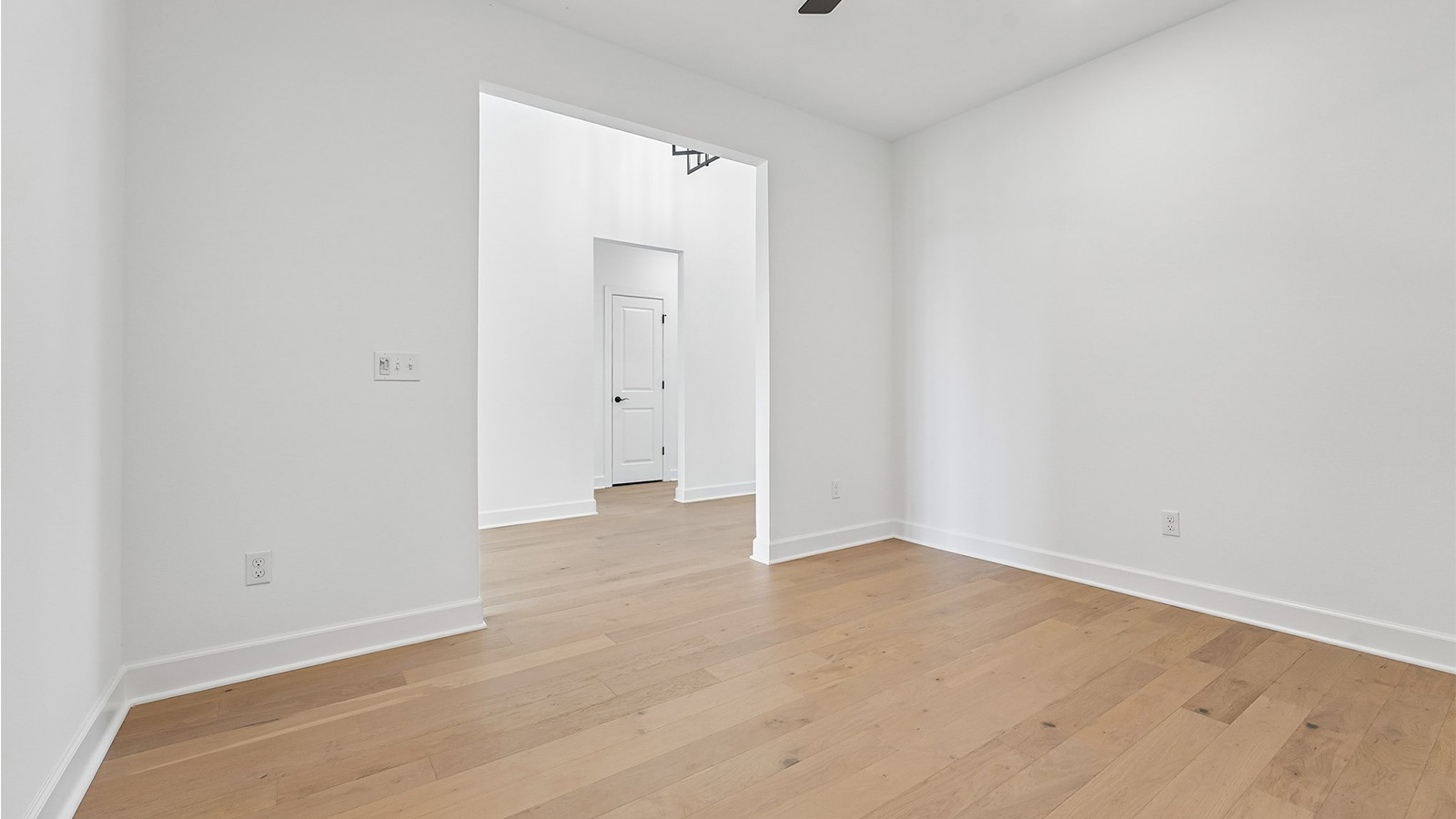 658 W 83rd Street S Property Photo 52