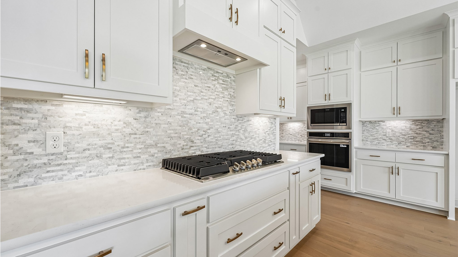 658 W 83rd Street S Property Photo 56