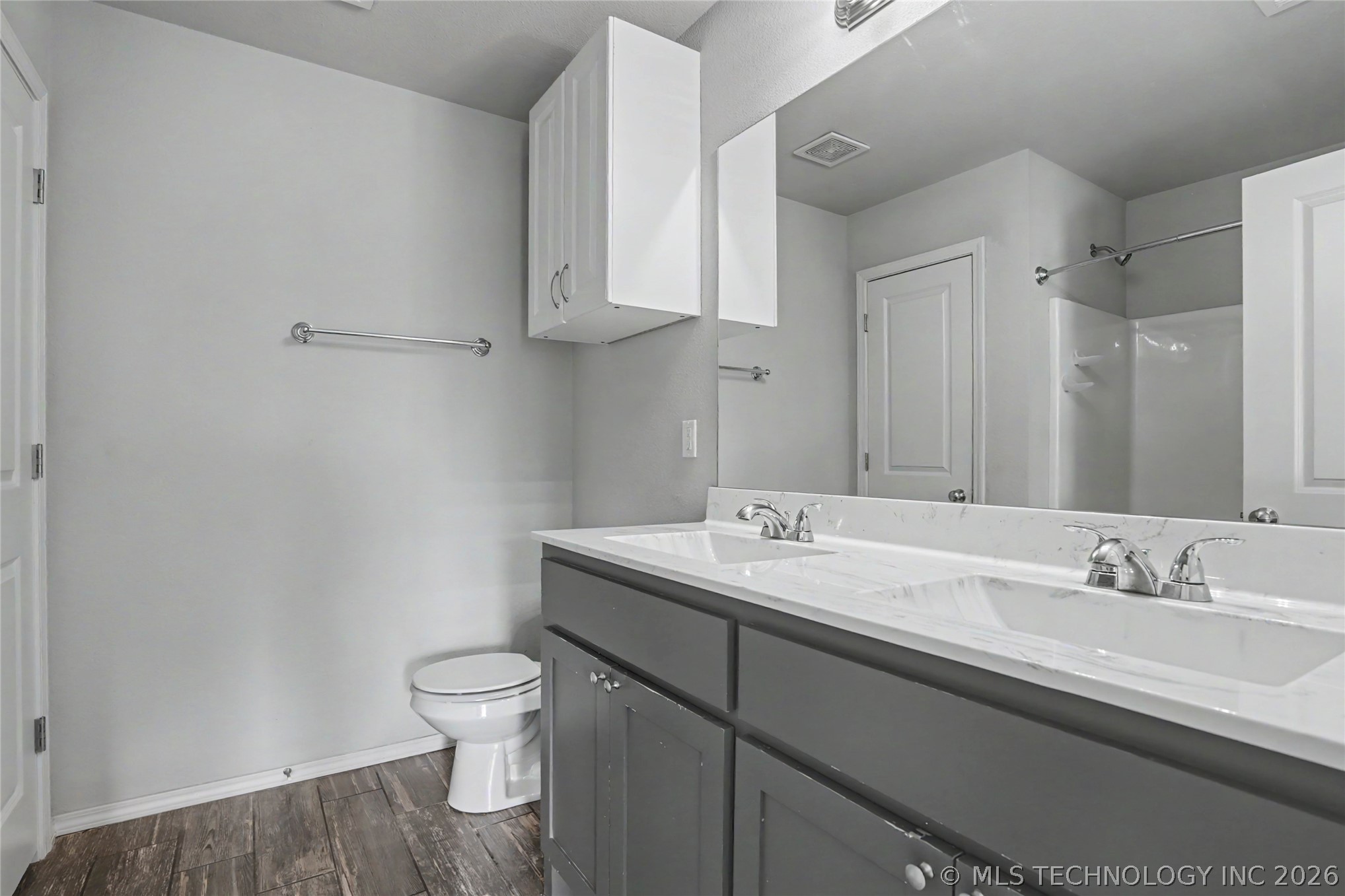 3425 E Plymouth Place Property Photo 19