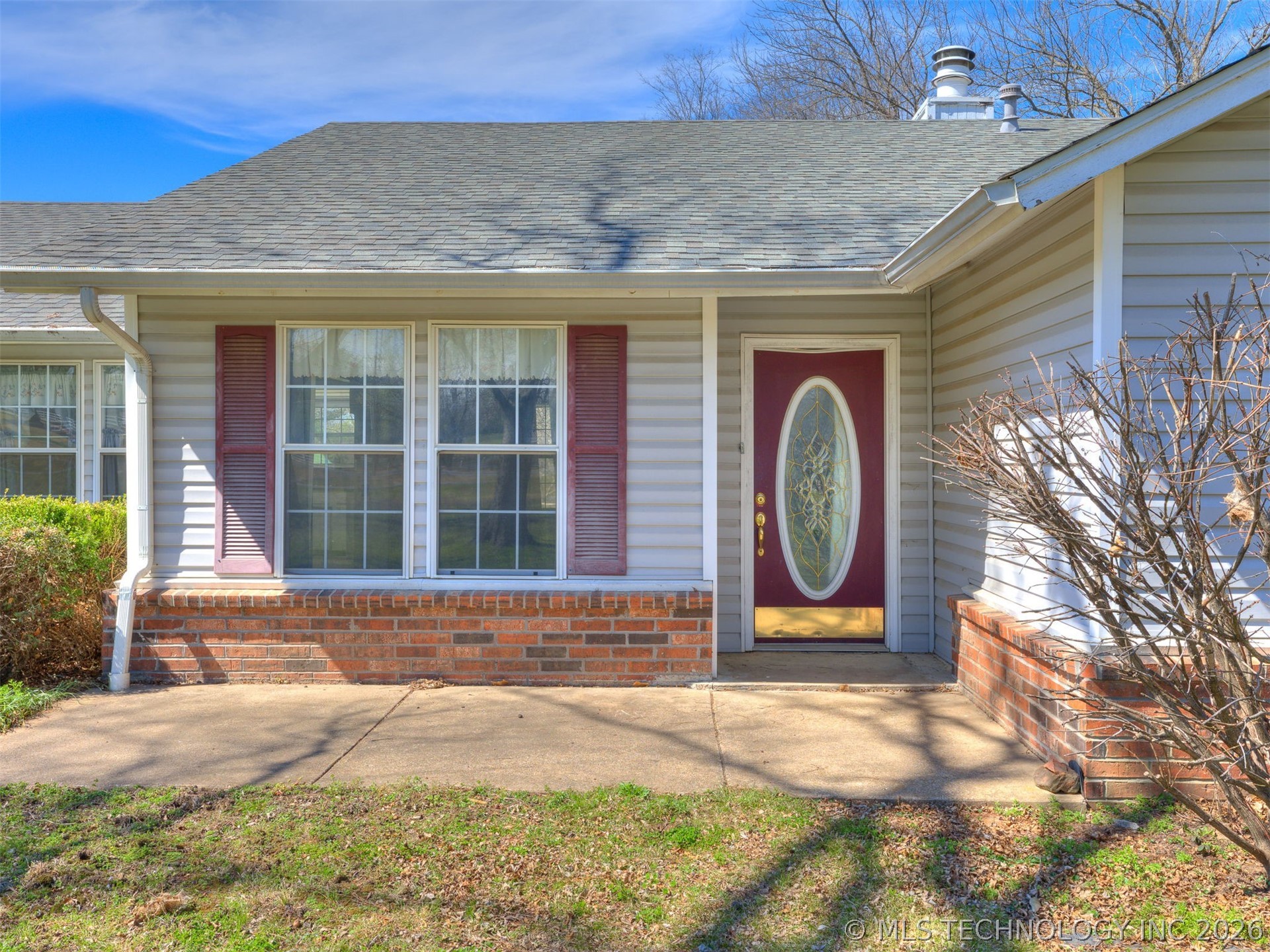 9945 E Northglen Street Property Photo 1