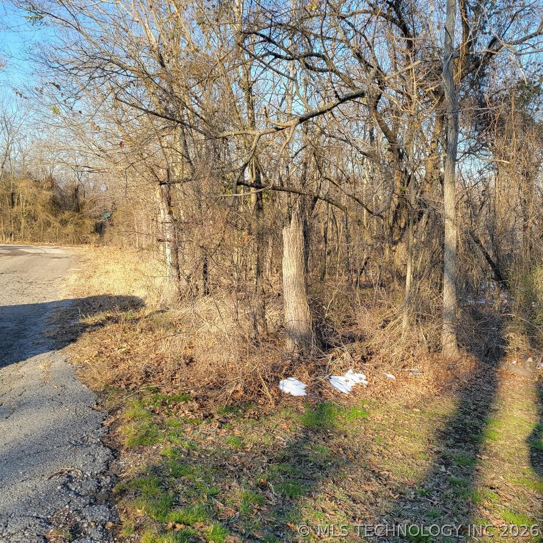 738 Road Property Photo 2