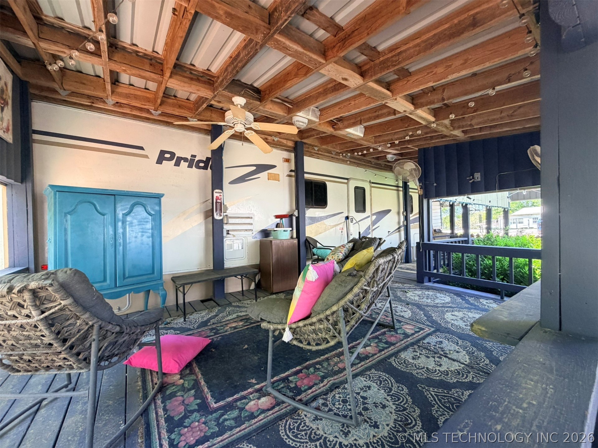 280 Cedar Blue Property Photo 3